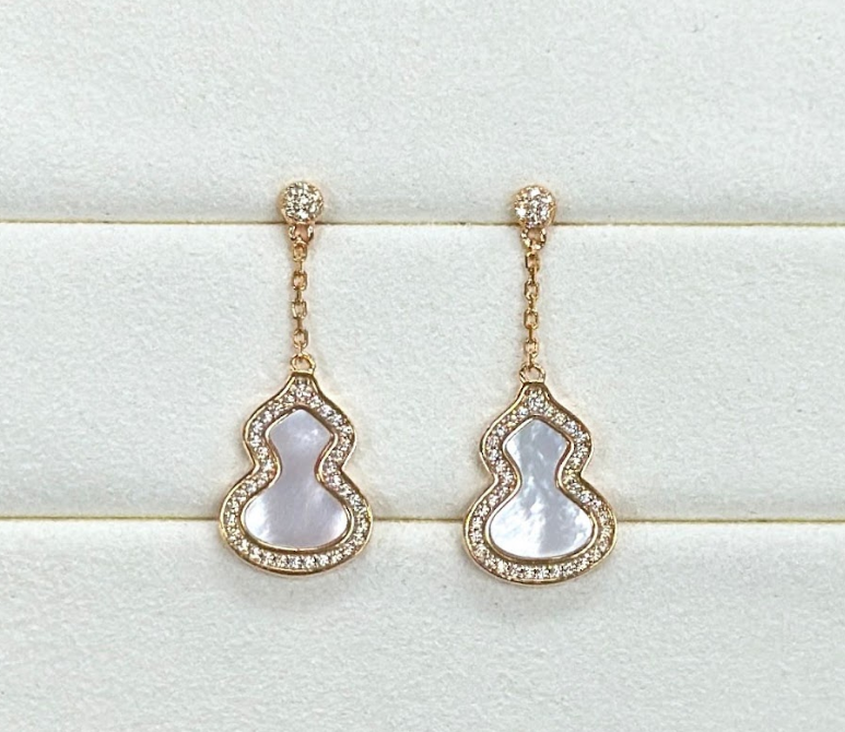 AM10 A3599 白貝葫蘆耳環 $298