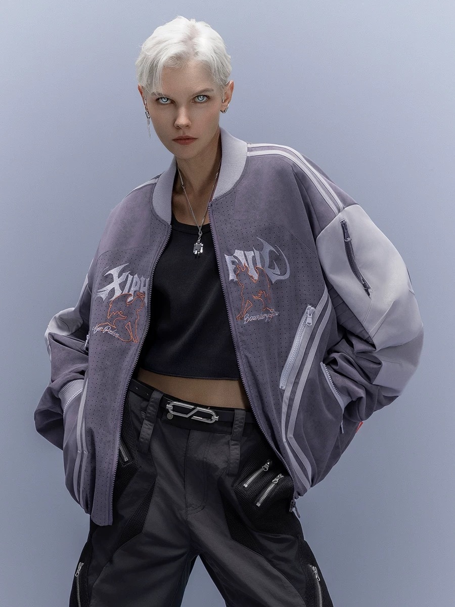 XIPHEVIL「灣區舞力外套」桃皮絨麂皮寬鬆街頭刺繡短外套賽博龐克