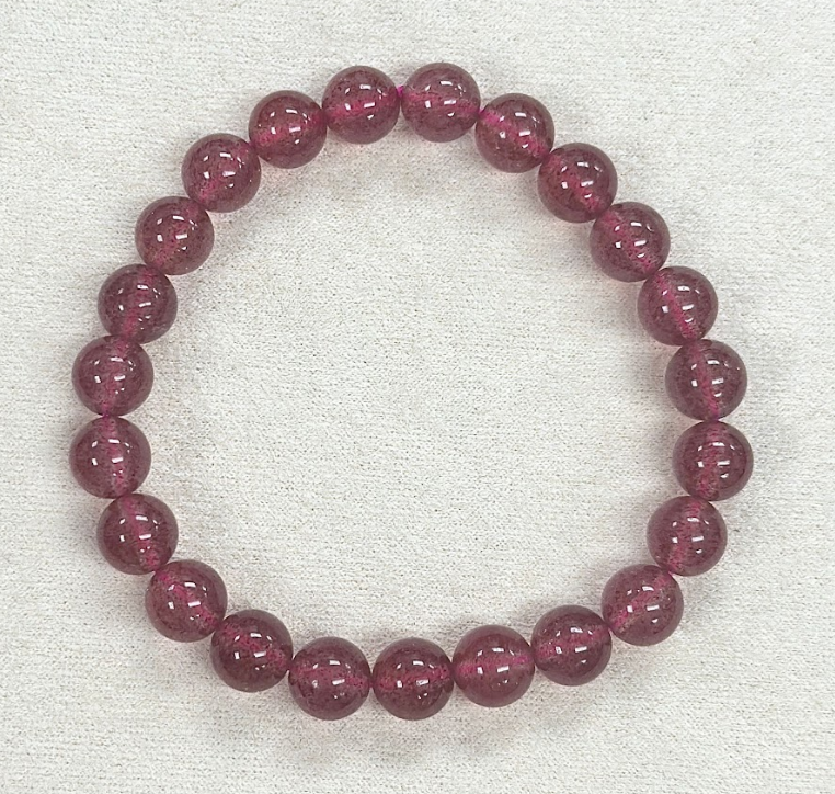 B26 草莓晶手串8mm+ $168