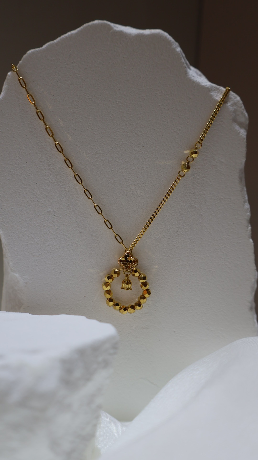 幸運花環金項鍊