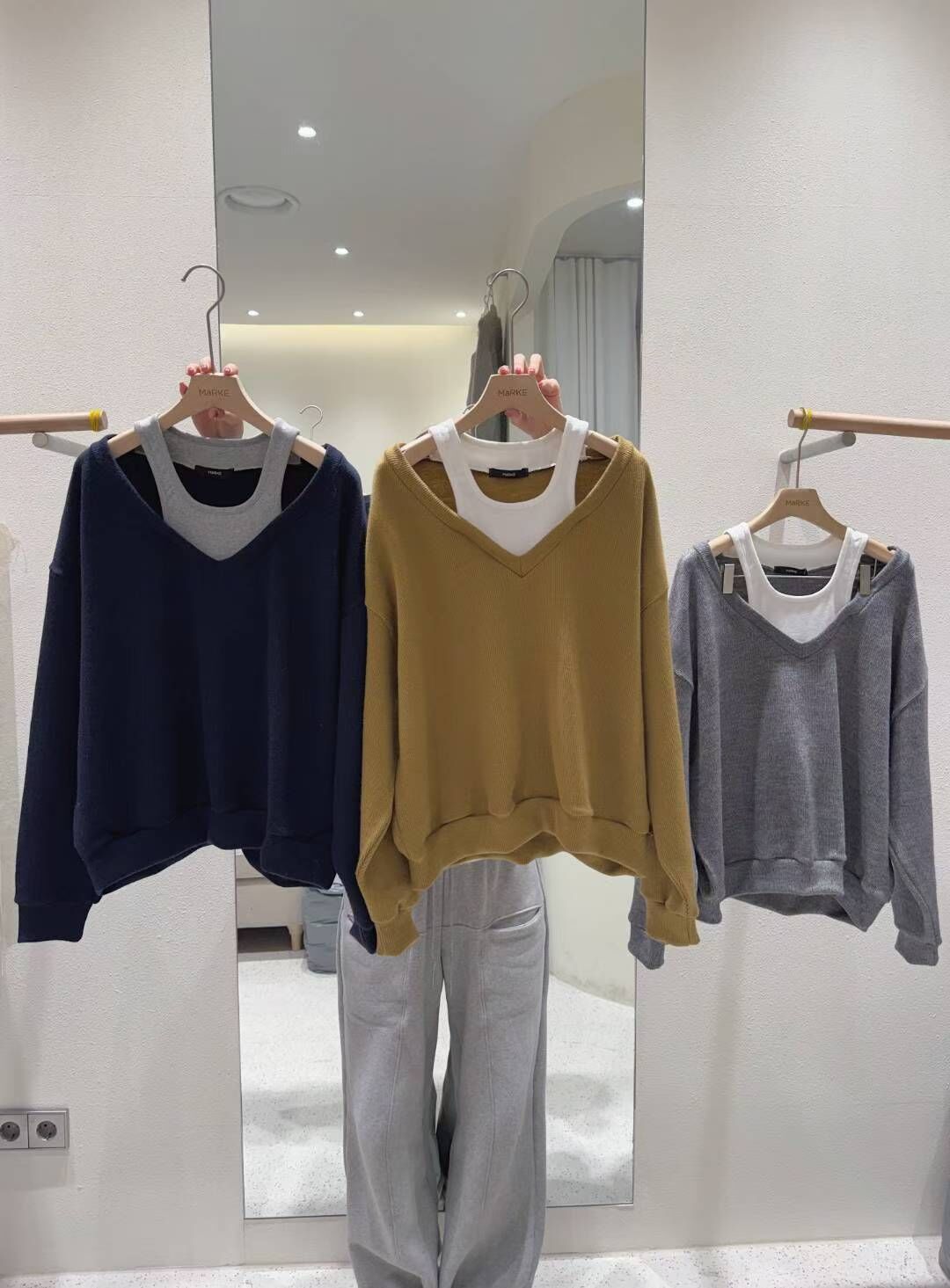 ME5202 假兩件式露肩長袖上衣