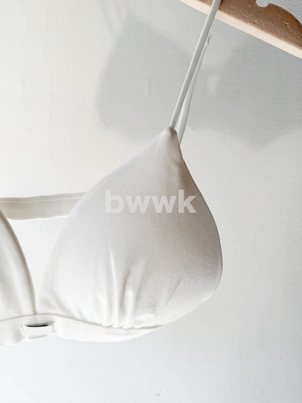 好搭配細肩內衣-白