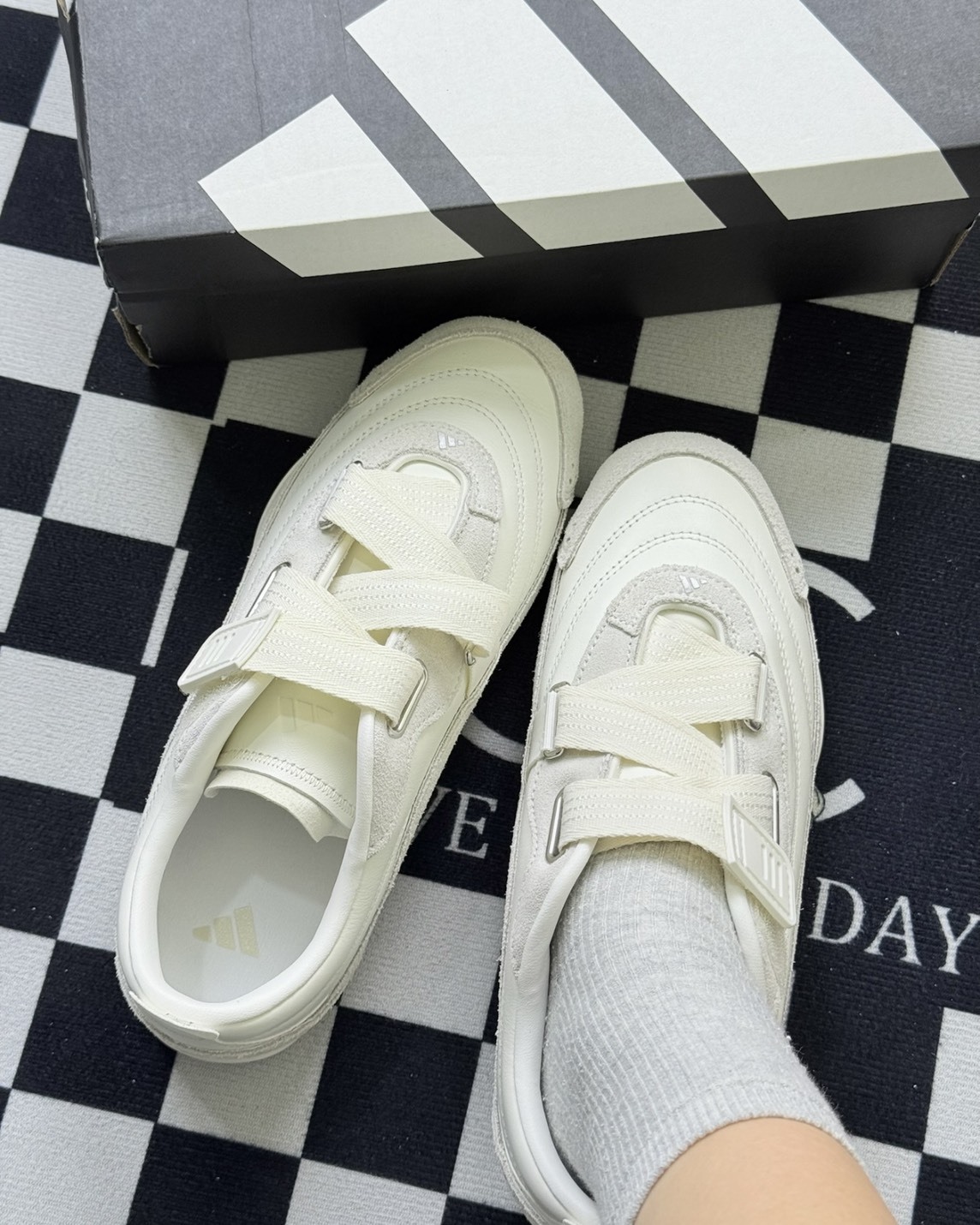 【預購】ADIDAS W FOS URBAN REVERIE 珍珠白 JQ9390