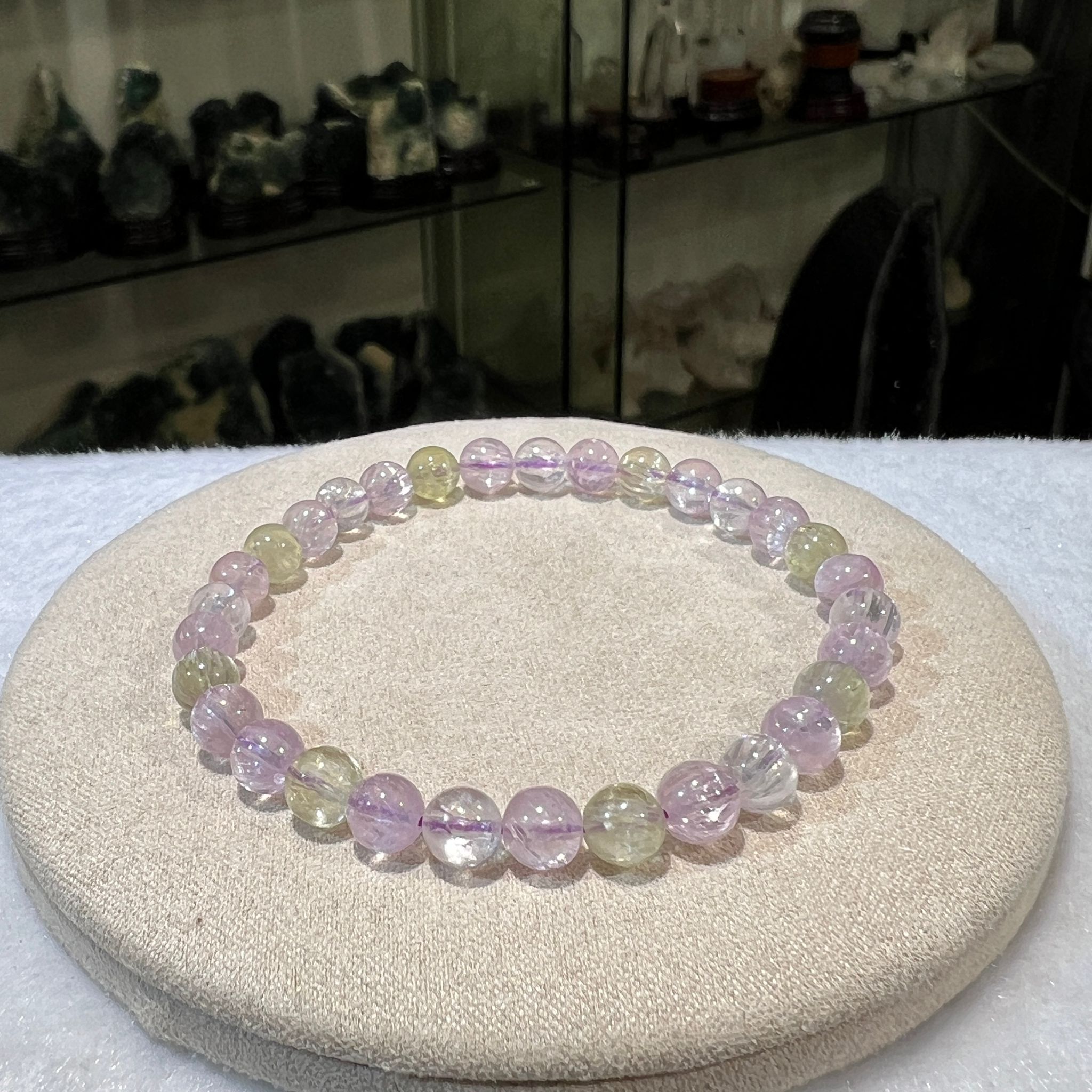 高品冰透拉絲✨紫鋰輝手串 6 mm +/- #CA0038