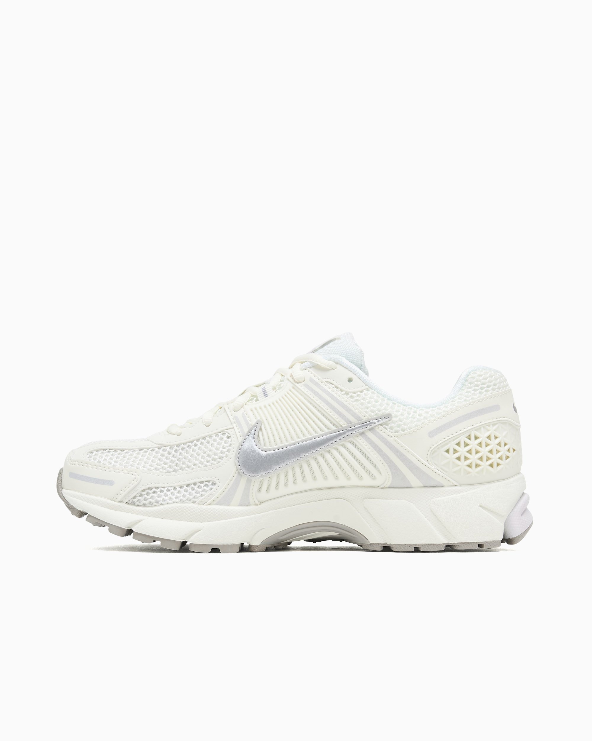 預購┃Nike Zoom Vomero 5 SE 運動鞋 白銀