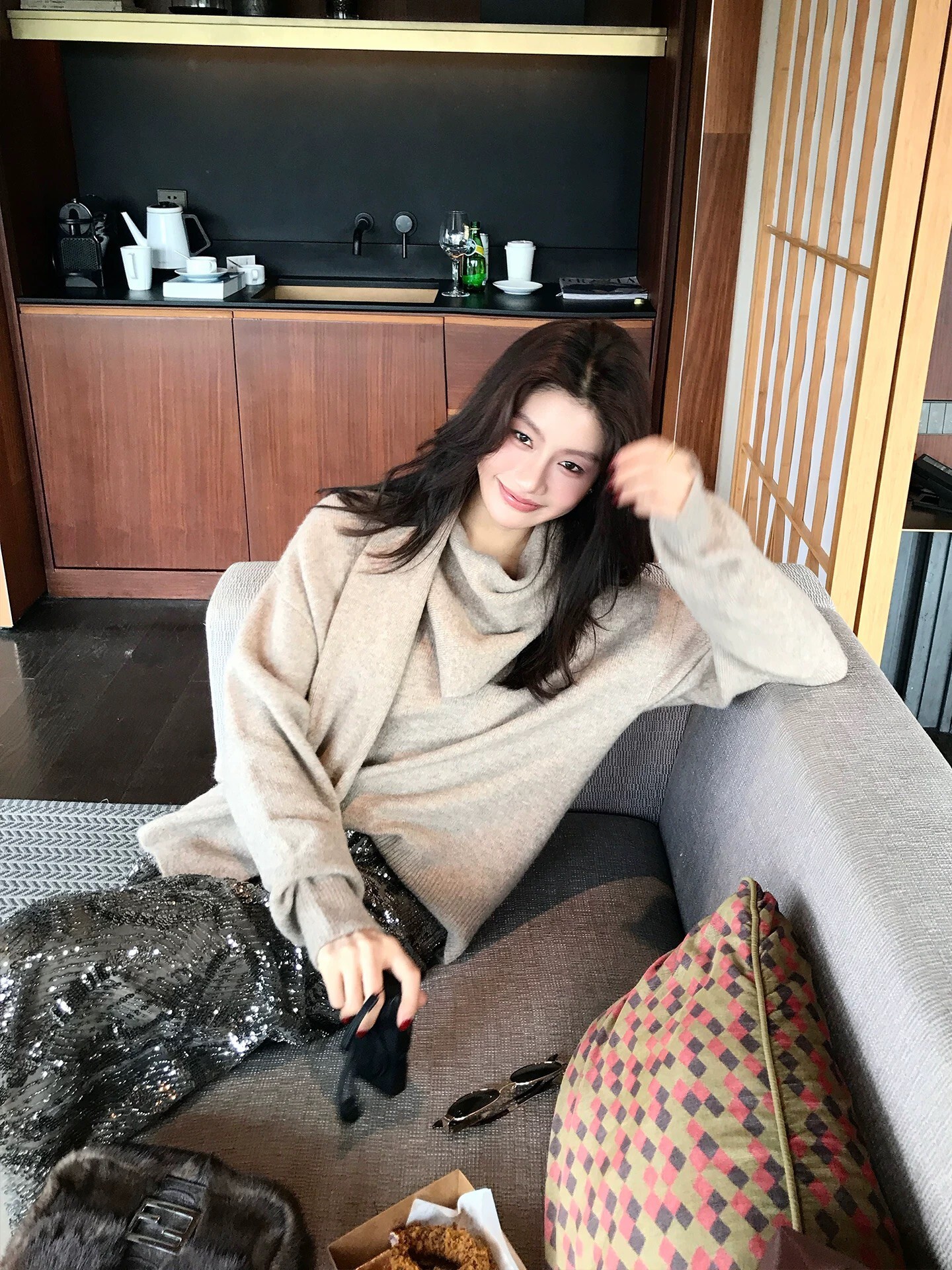 質感灰波紋感閃亮亮長裙亮片裙-S-XL (Elegant & Love)