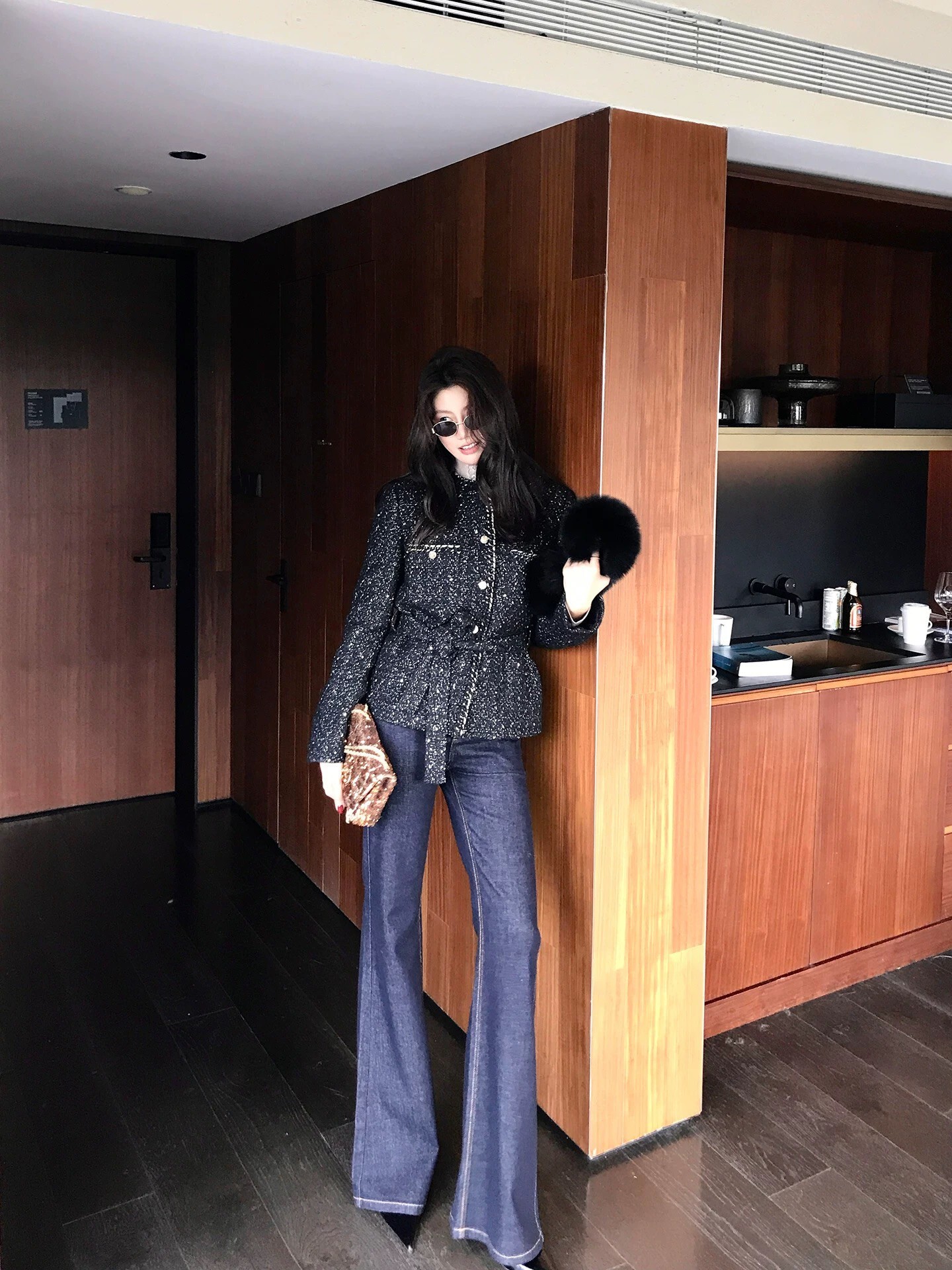 經典黑混色亮片圓領滾邊小香外套-S-L (Elegant & Love)