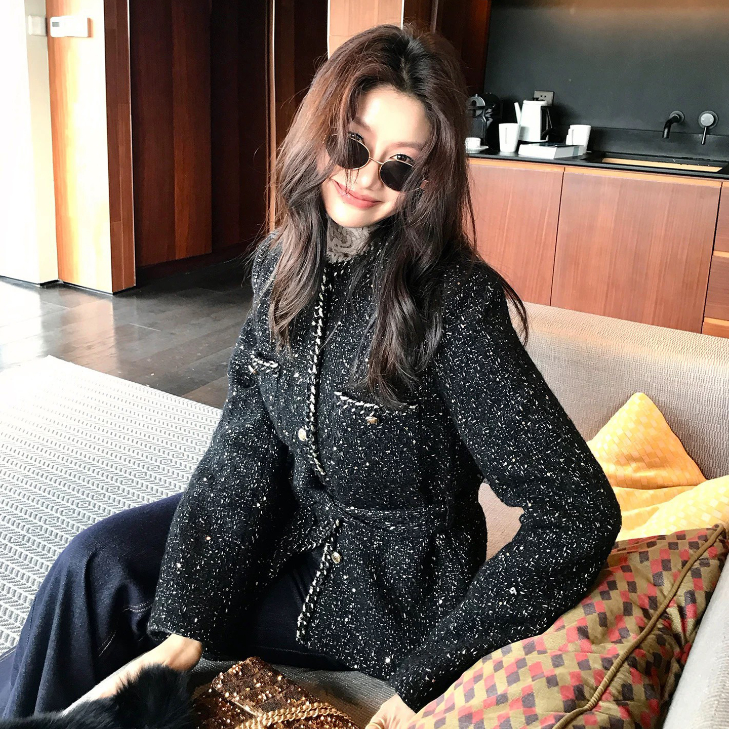 經典黑混色亮片圓領滾邊小香外套-S-L (Elegant & Love)