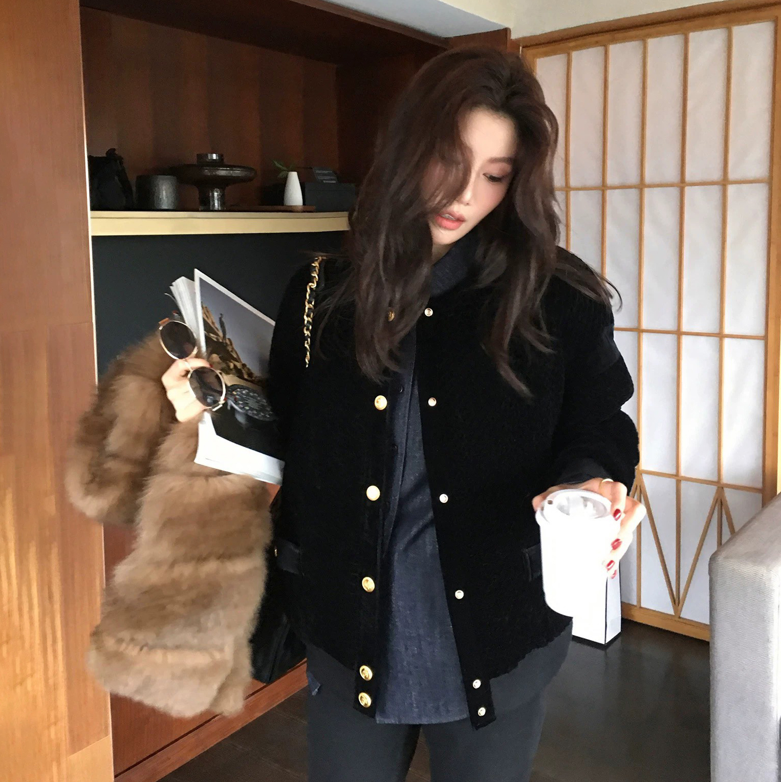 經典黑歐美女子金色排釦棒球外套-S-L (Elegant & Love)