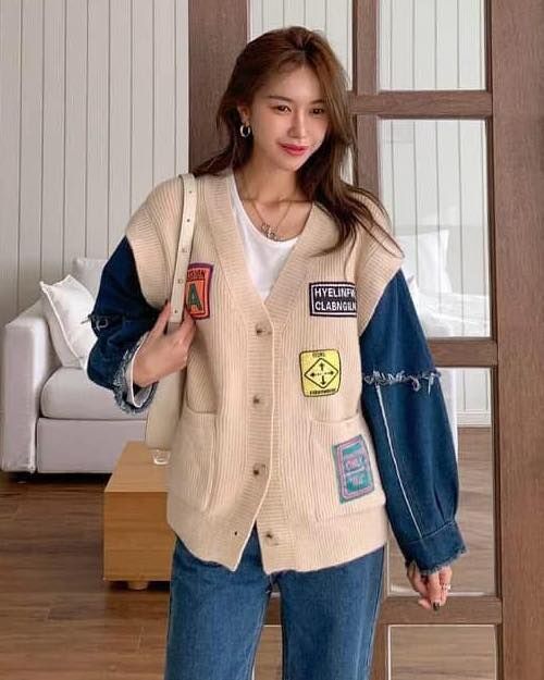 【時髦休閒的牛仔袖拼接針織罩衫】（現貨）