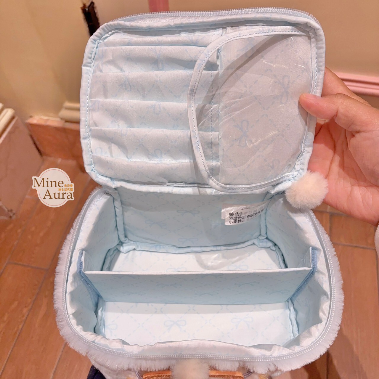 達菲 Duffy 與好友們 冰雪伙伴系列 可琦安 餅乾 CookieAnn 絨毛造型 手提收納包 化妝包 -上海迪士尼樂園