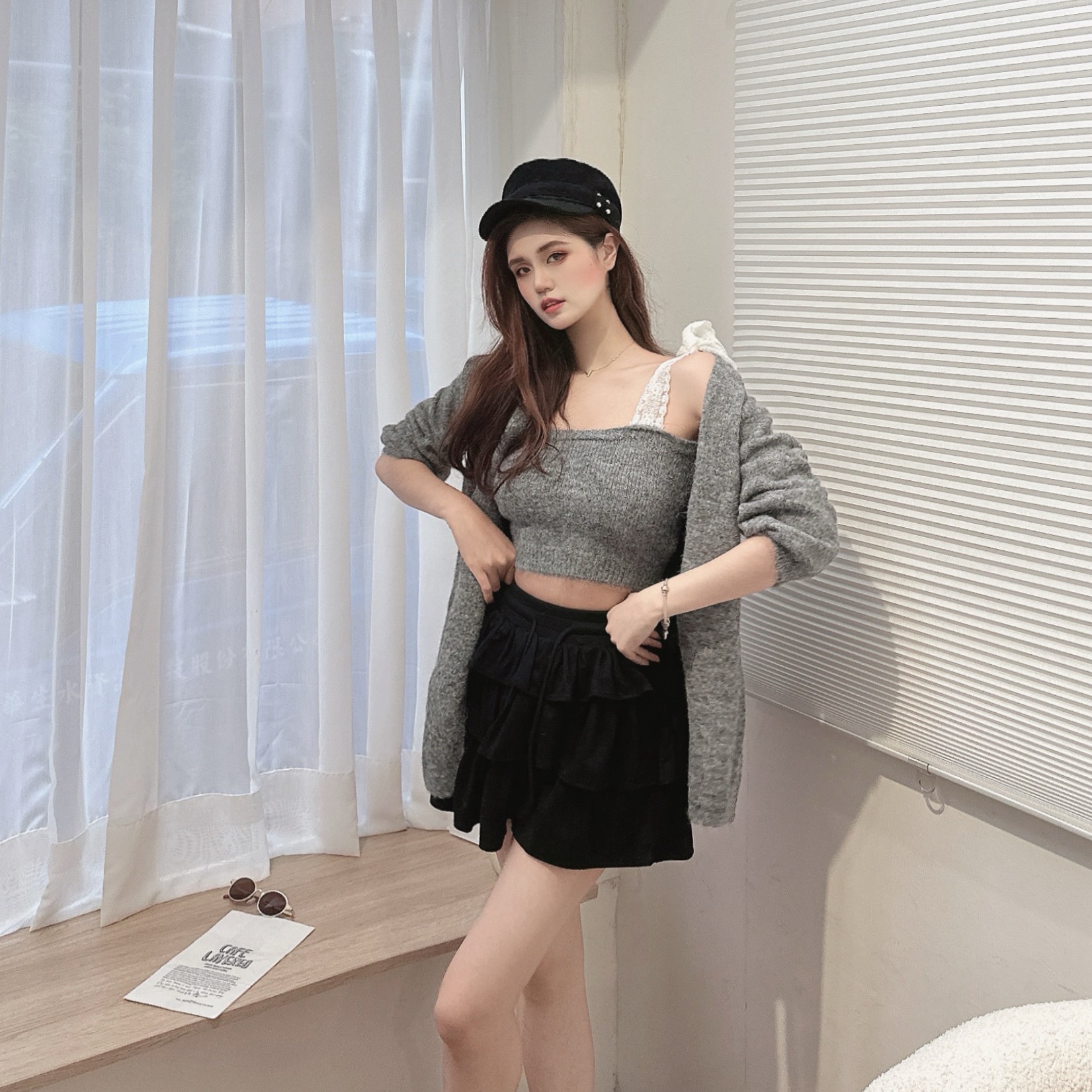 蕾絲肩帶背心+針織外套/二色