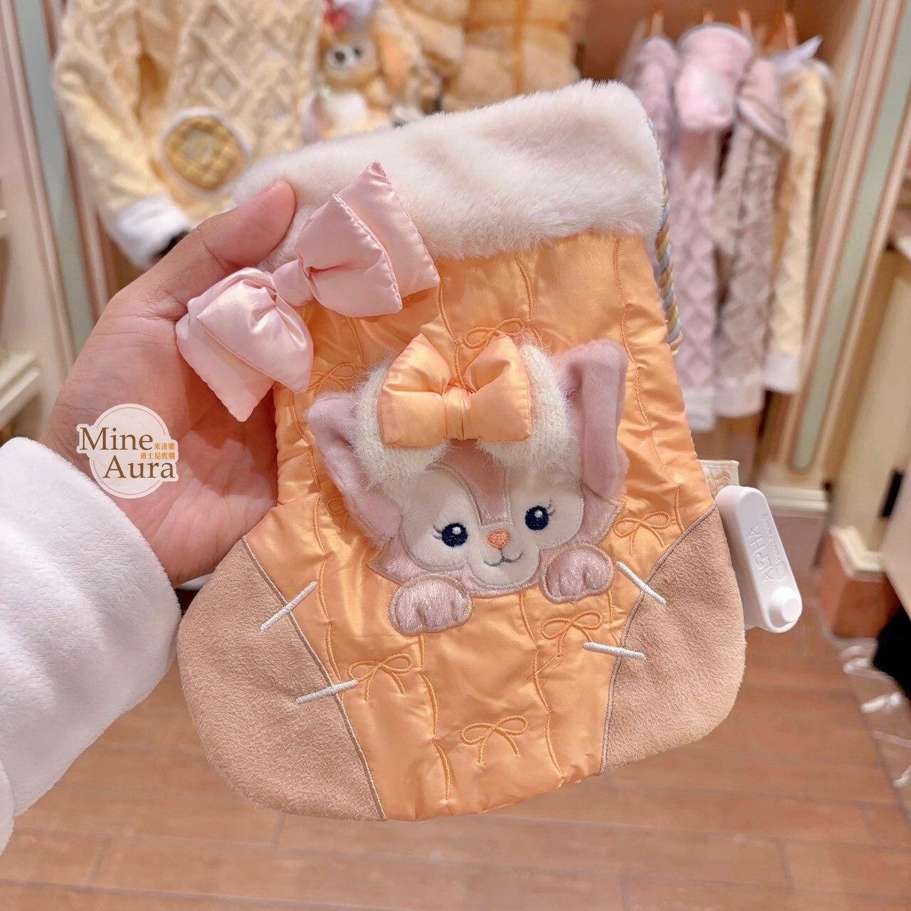 達菲 Duffy 與好友們 冰雪伙伴系列 玲娜貝兒 LinaBell 聖誕襪 襪子 造型 筆袋 收納包 化妝包 -上海迪士尼樂園