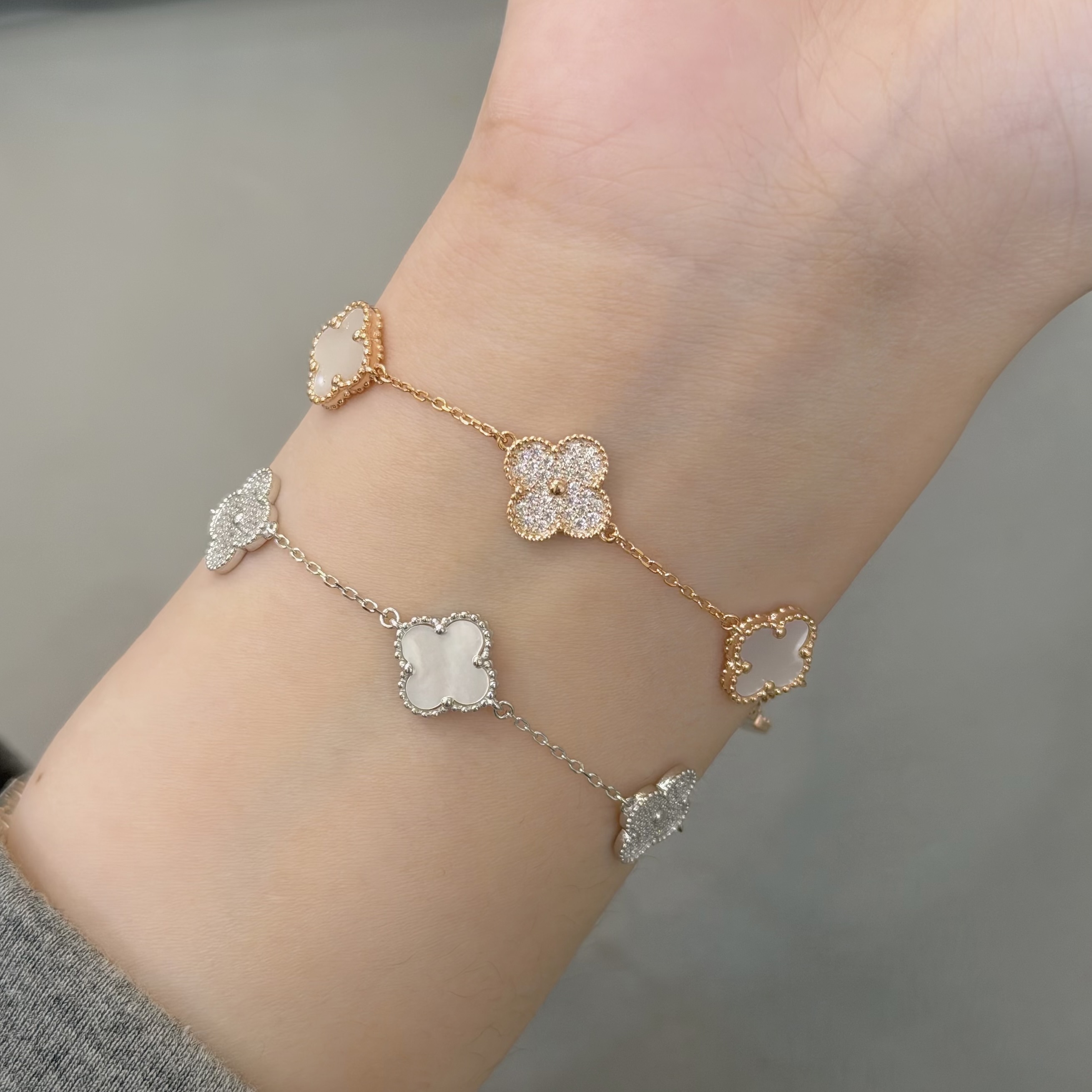 G24【輕奢】滿鑽貝殼四葉草純銀手鍊