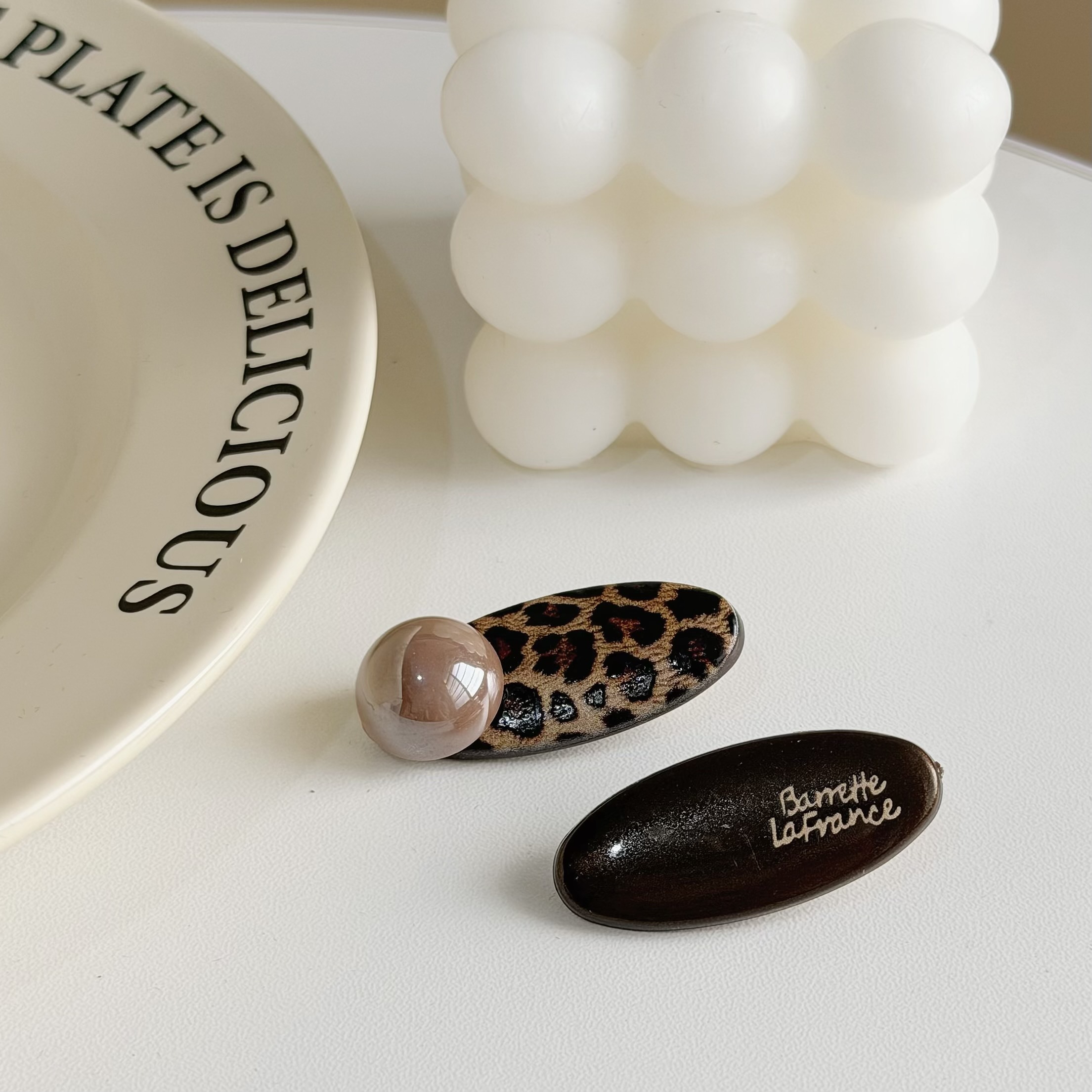 V66珍珠豹紋橢圓壓夾【一對】