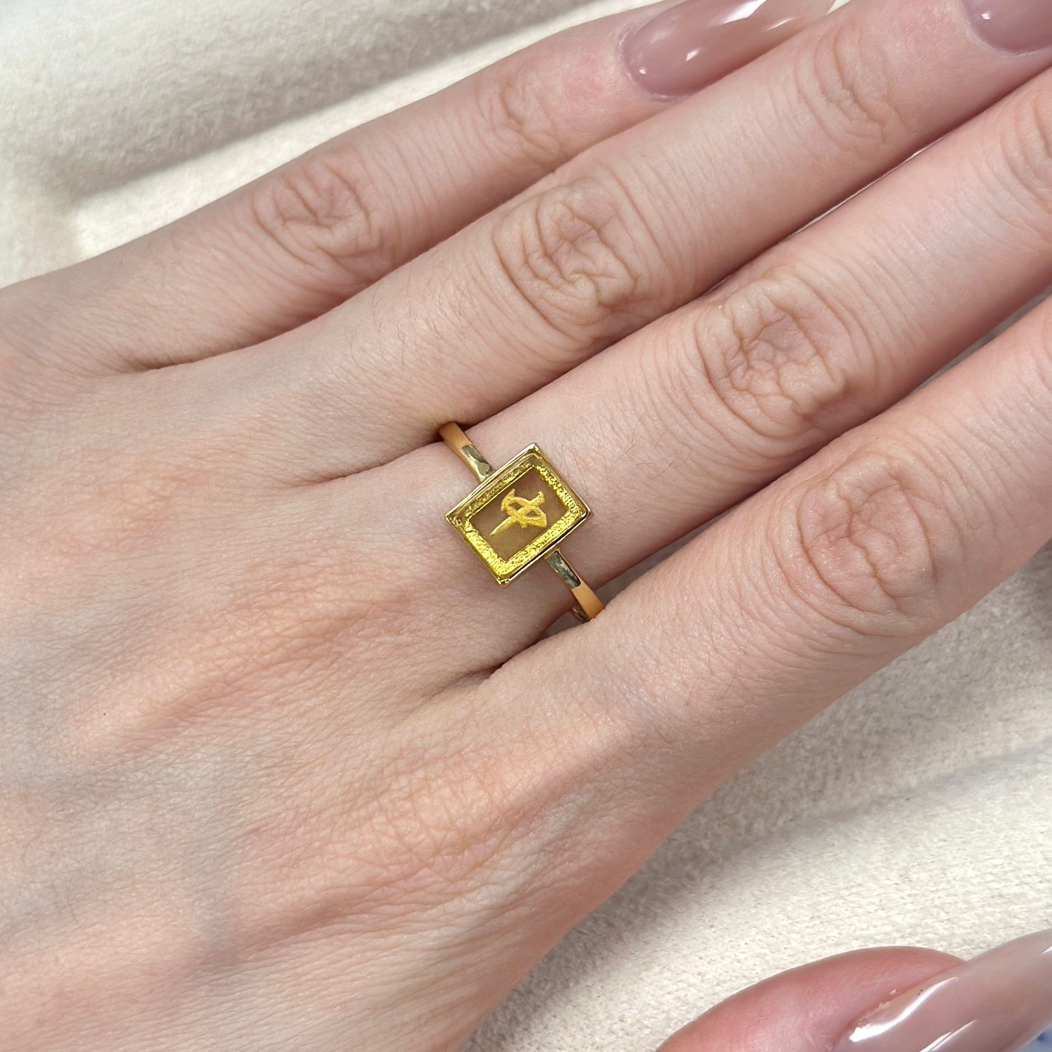 C21 墨西哥藍珀麻雀開口戒指（紅中） HKD$298