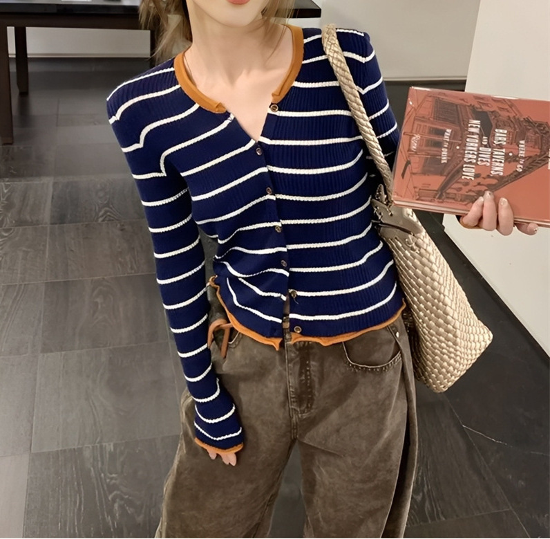 條紋針織 撞色坑條上衣(灰/藍)