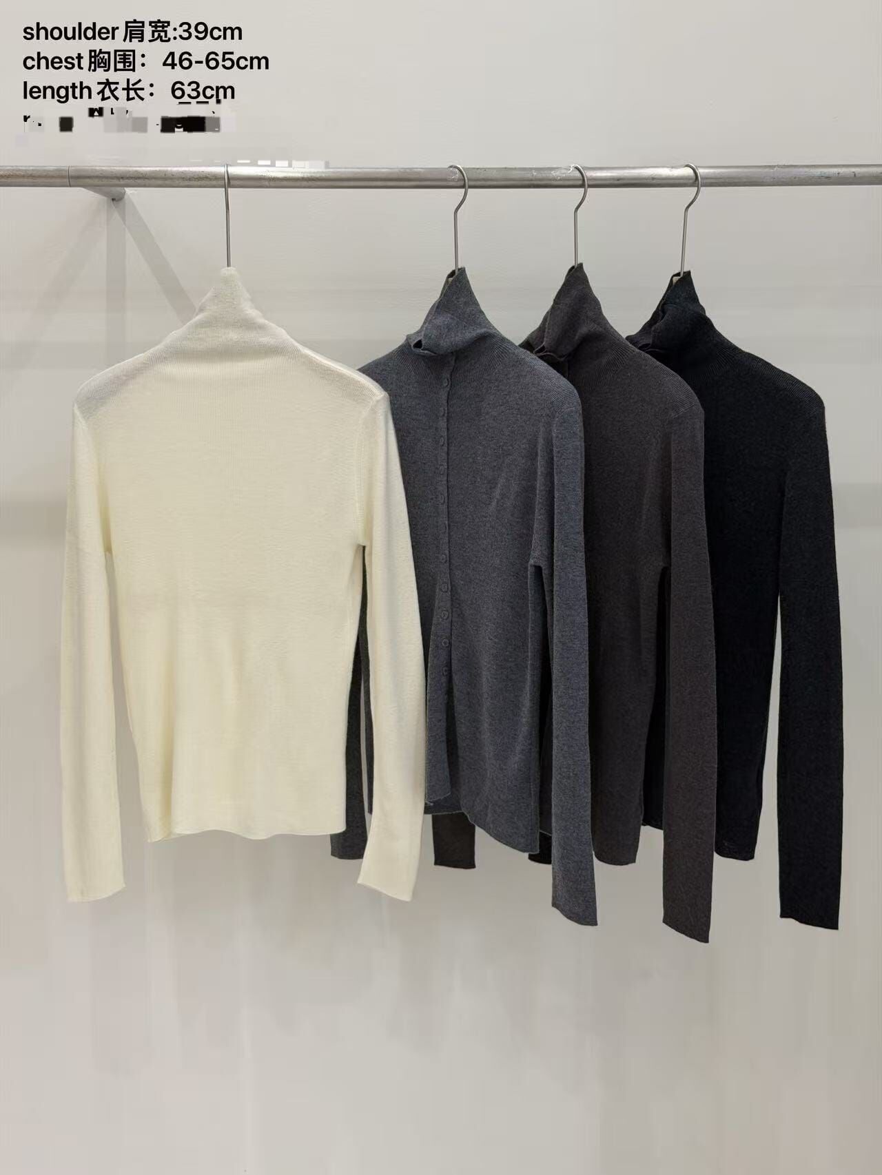 AB5255 坑紋半高領鈕扣上衣 100% wool