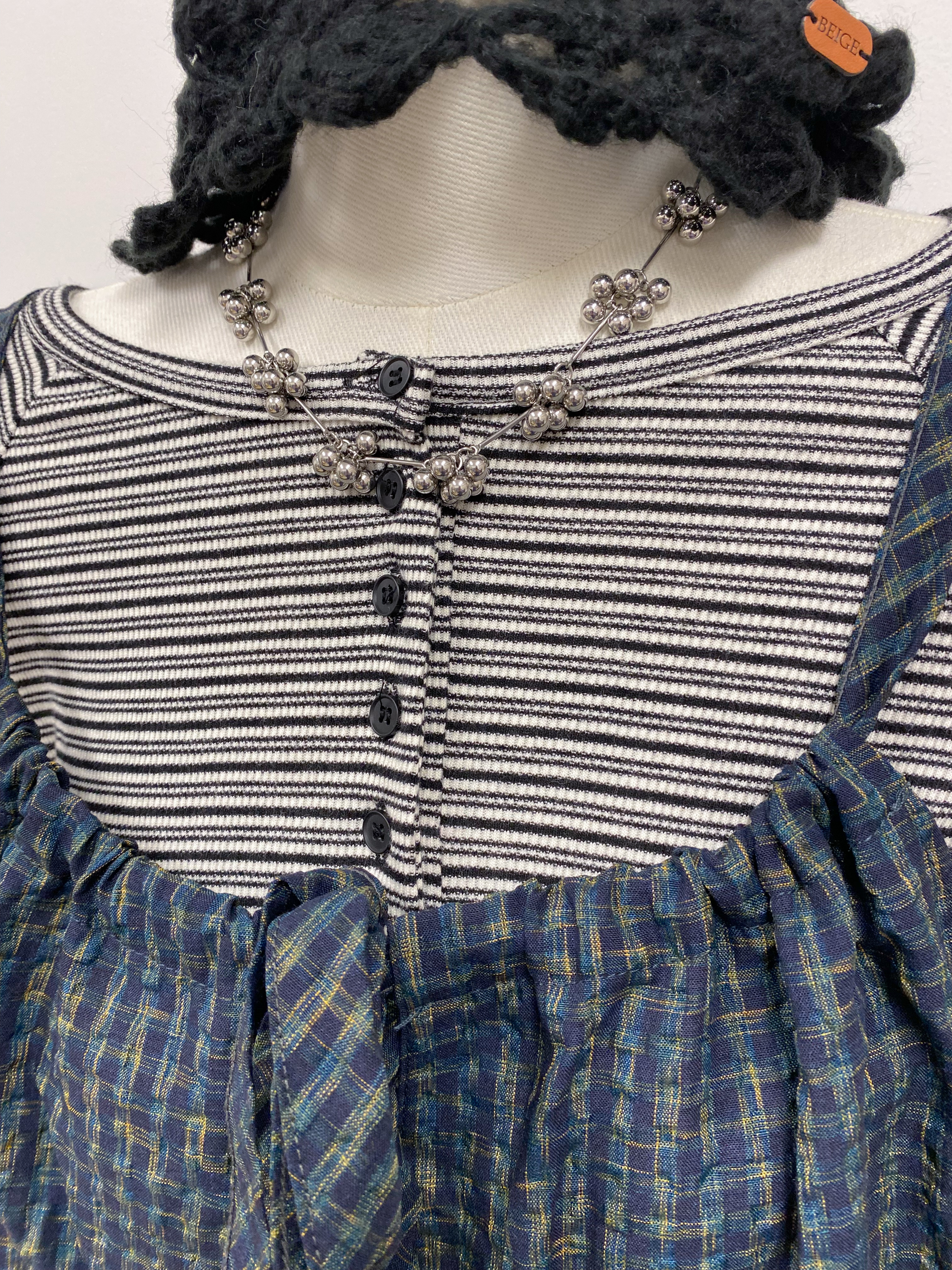 間條鈕扣長袖TOP