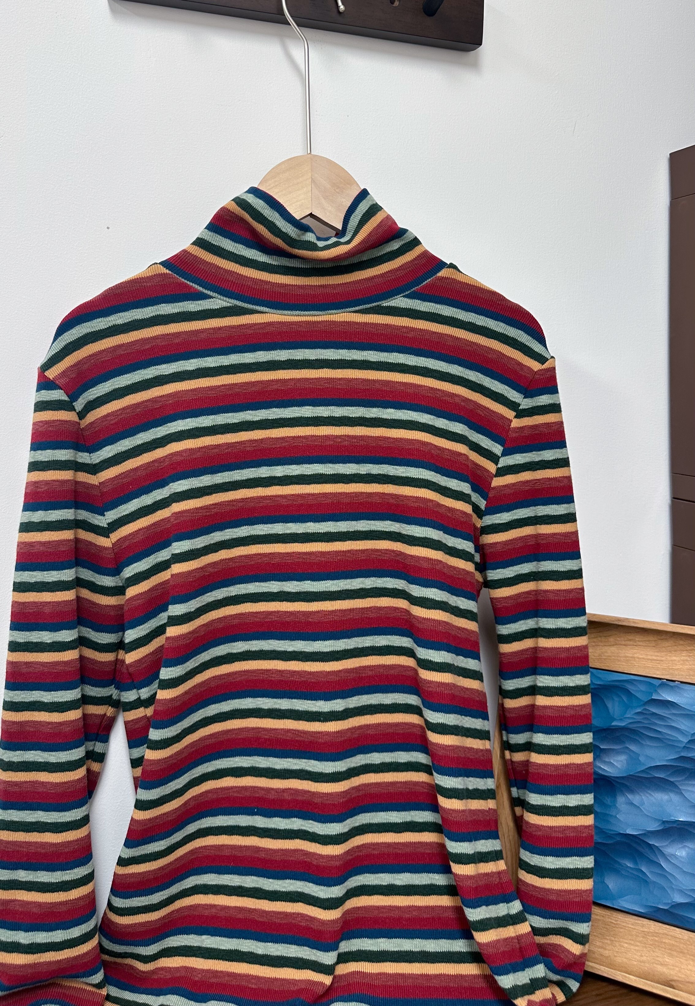 復古感彩虹間條TOP