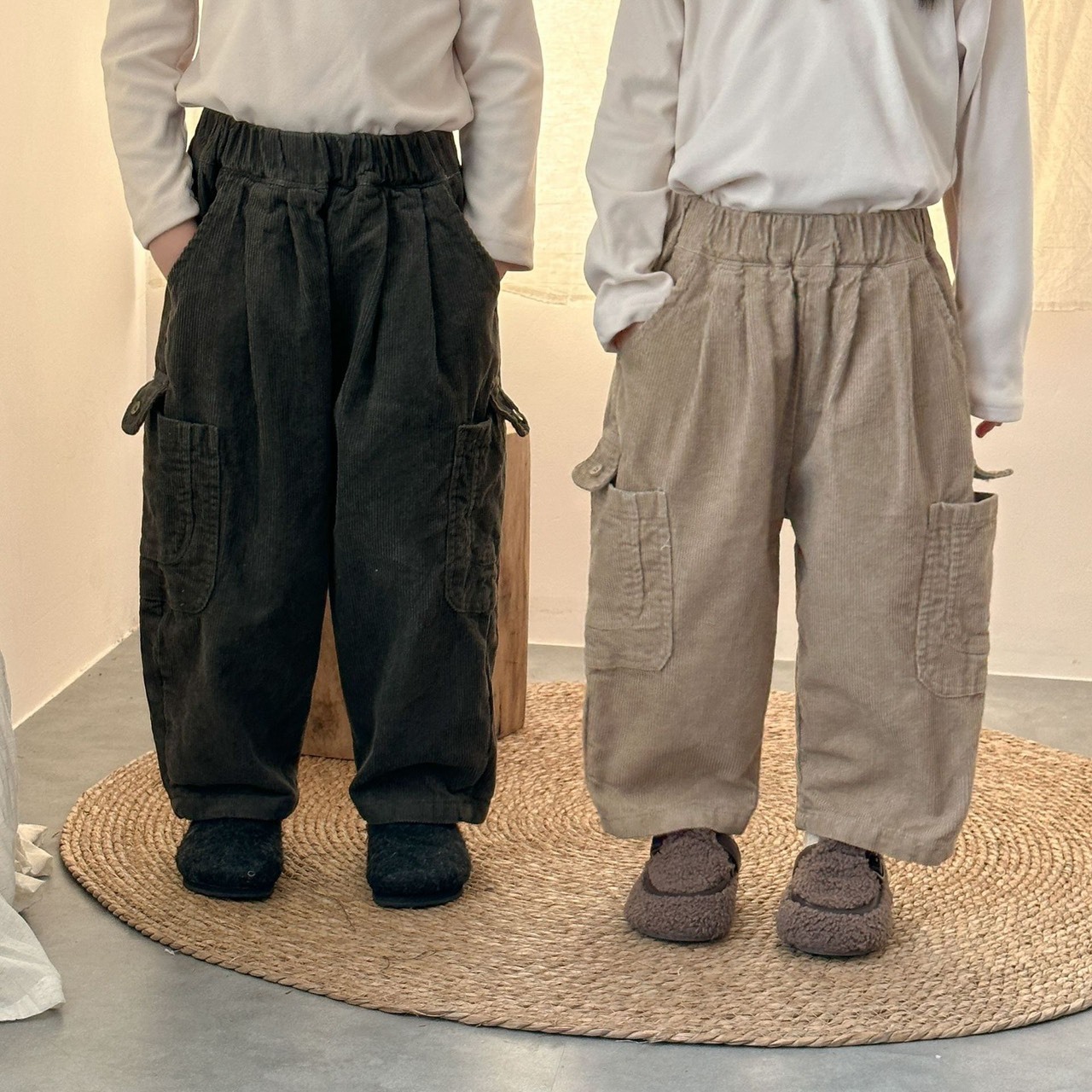 大口袋燈芯絨長褲