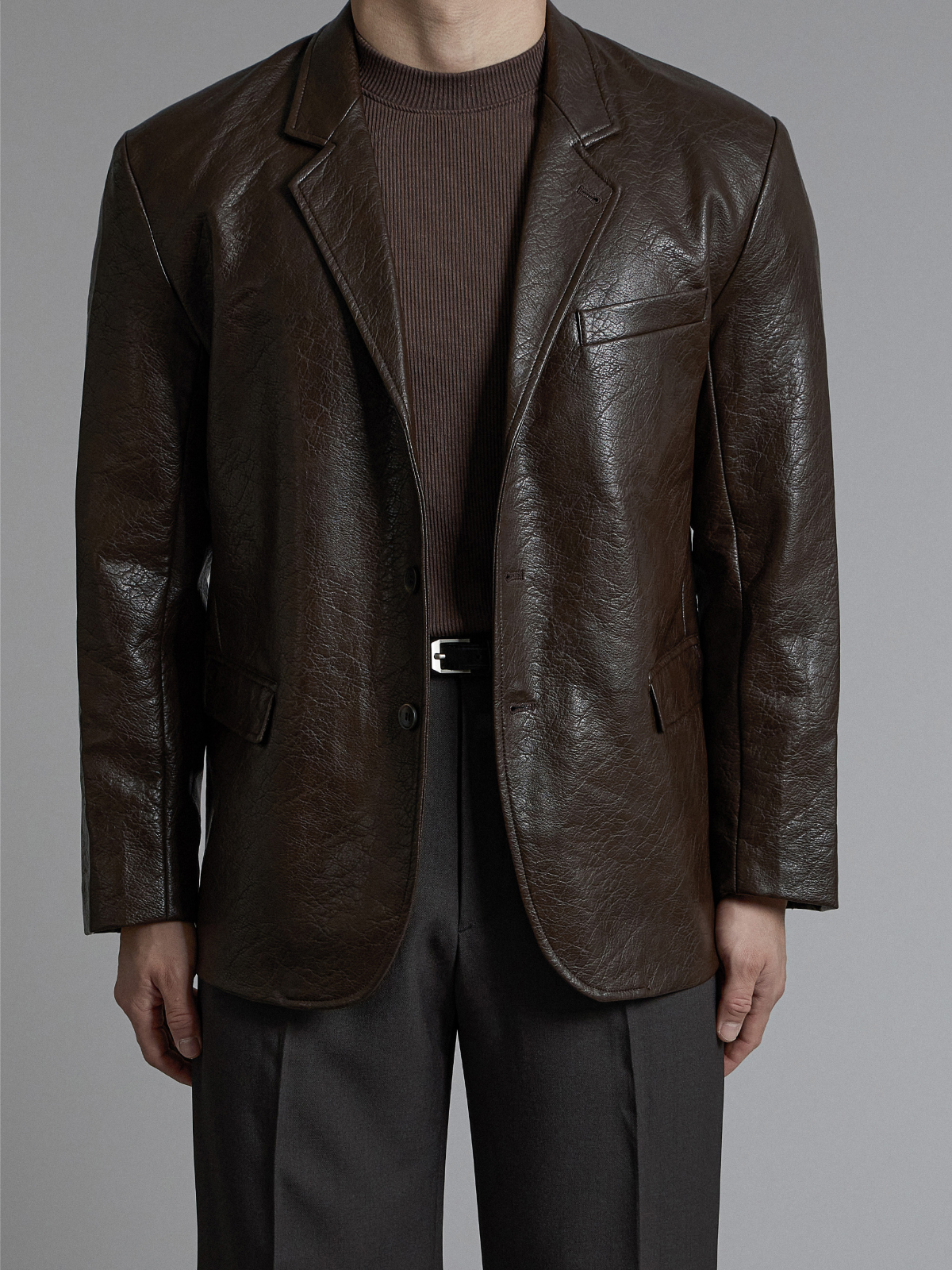 萊伊皮革西裝外套