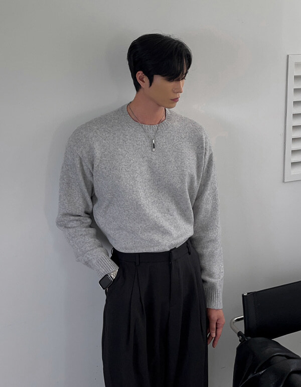 柔軟羊絨針織衫