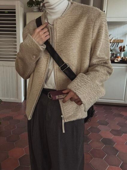 淨色圓領拉鍊外套 D.B.Y.M-034JK