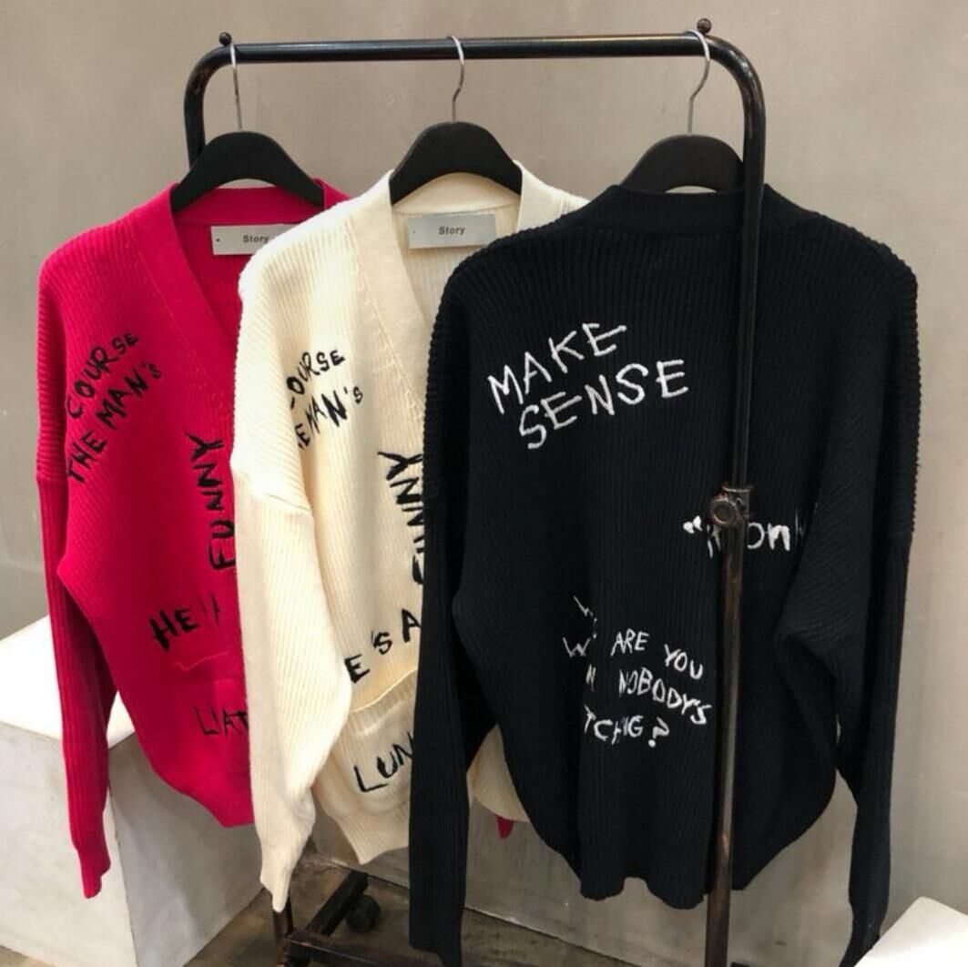 英文字開胸針織外套 Double-B-030JK