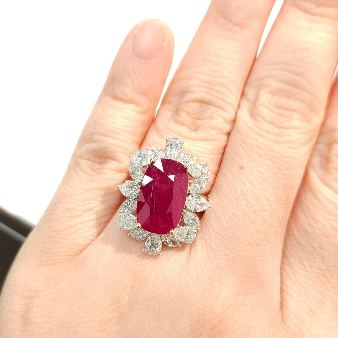 18K Gold 8.31ct Ruby and Diamond Ring