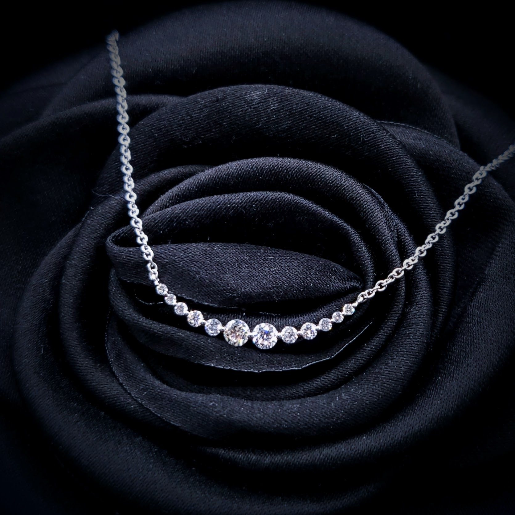 全新18K白金41份鑽石頸鍊