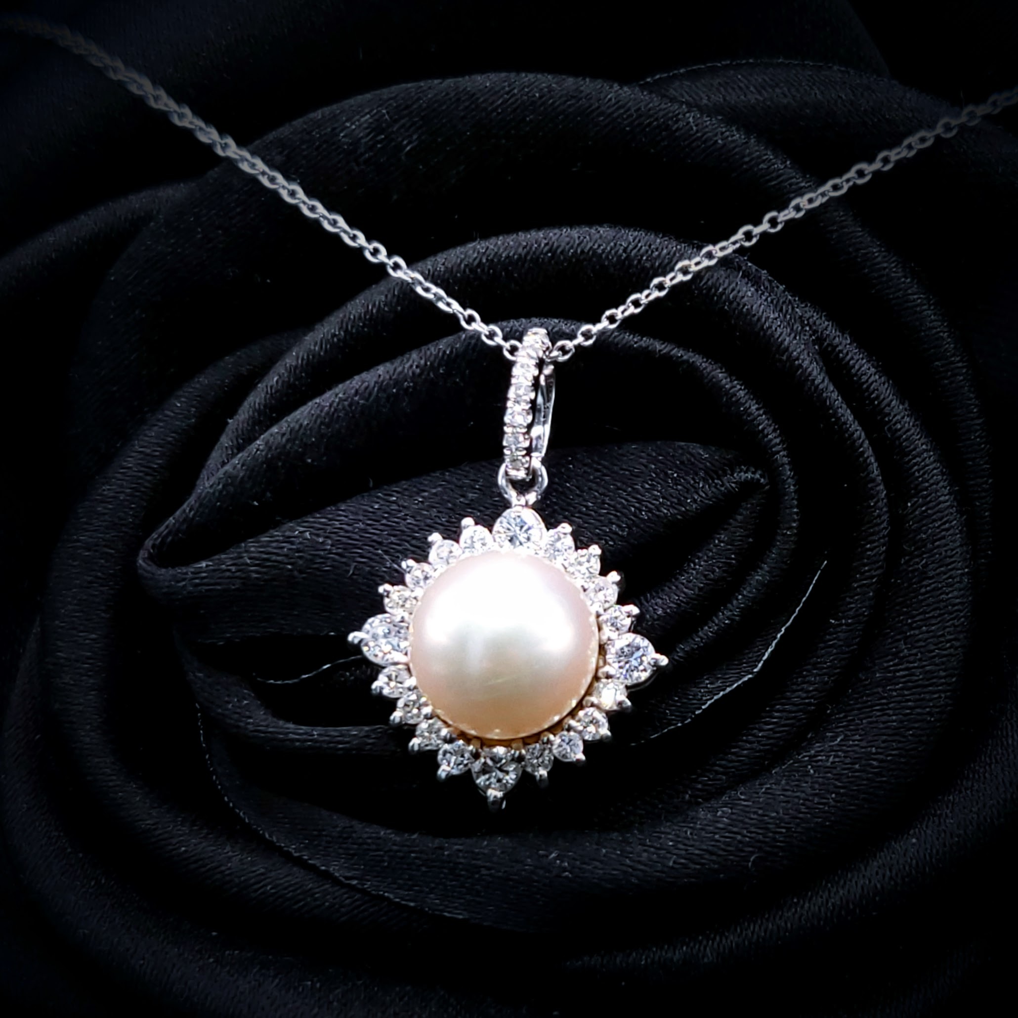 全新18K白金30份鑽石珍珠吊墜