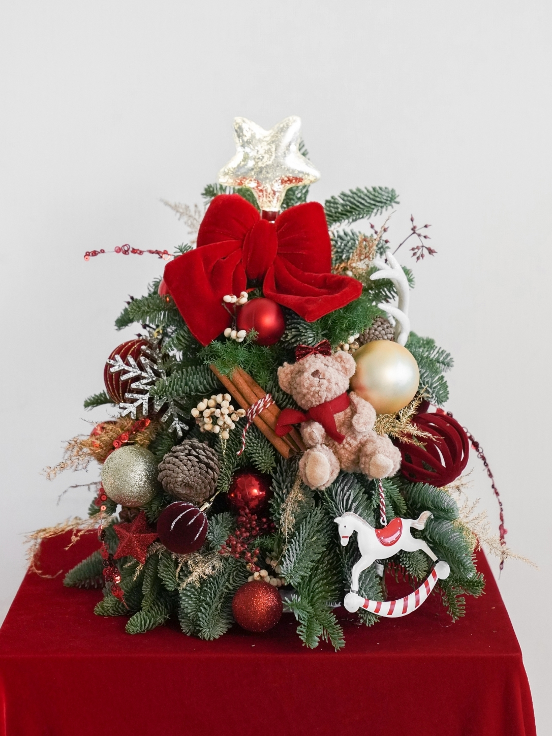 【 驚喜組 】水晶麋鹿與諾貝松聖誕樹