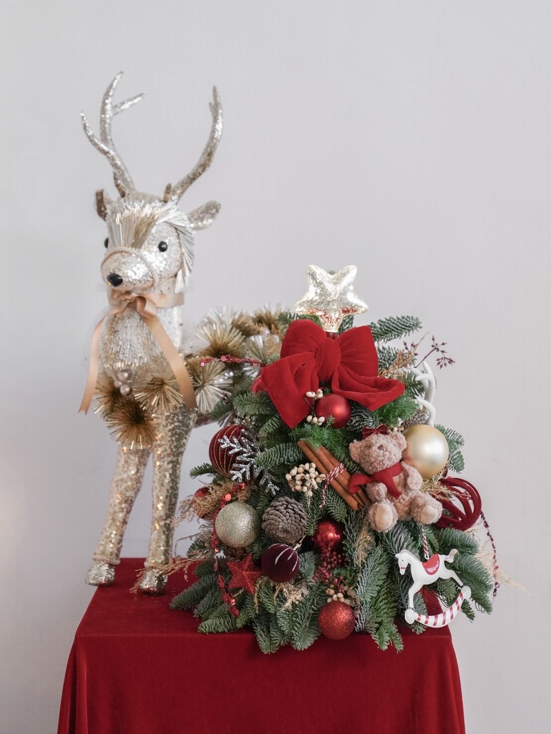 【 驚喜組 】水晶麋鹿與諾貝松聖誕樹