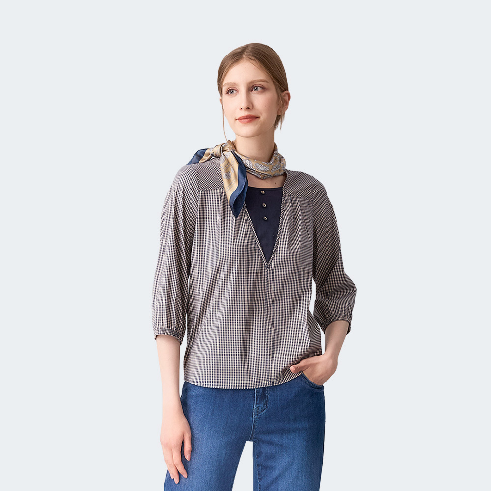 格紋拼接V領八分袖上衣