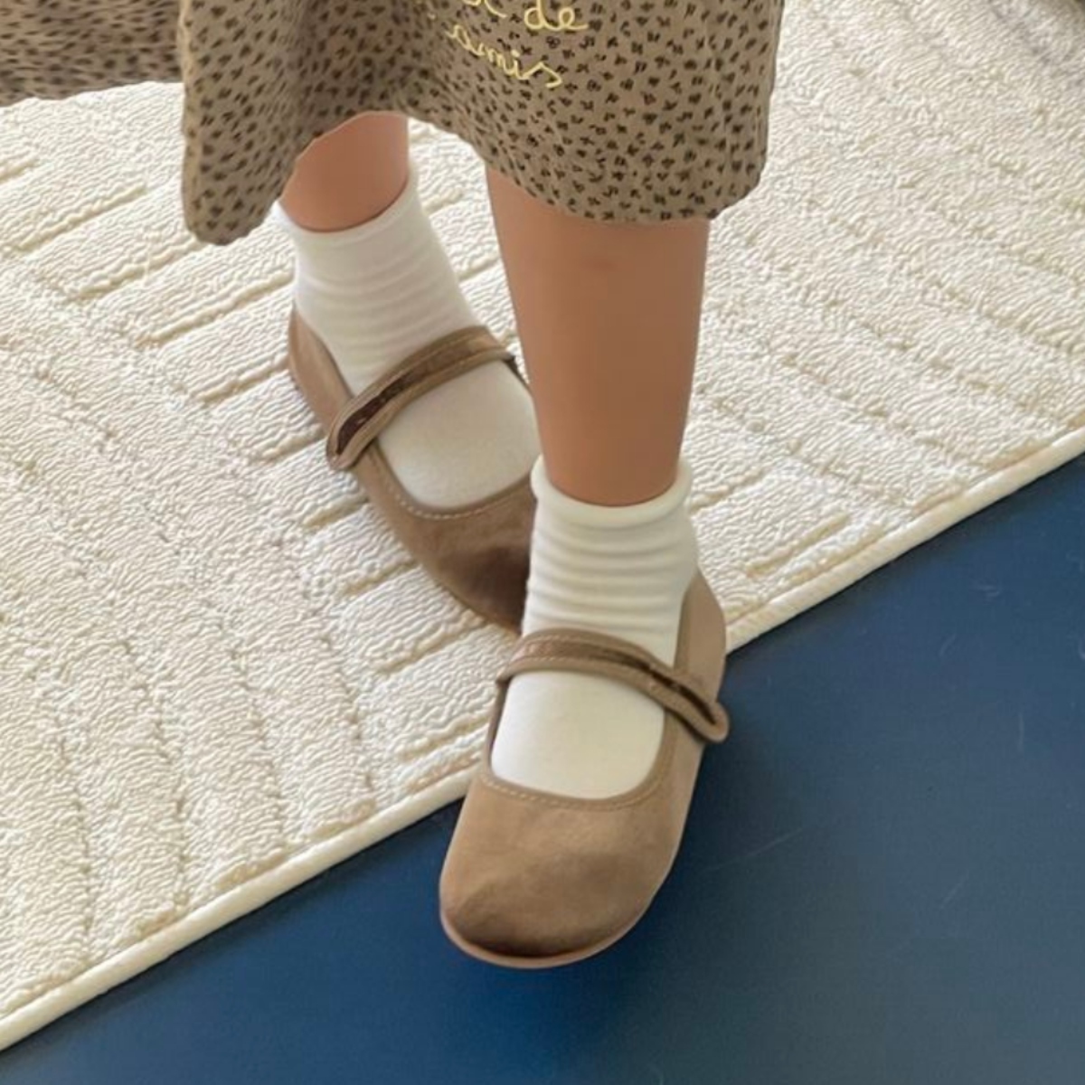 NINOLINDO 天鵝絨瑪莉珍鞋 VELVET maryjane - milk tea