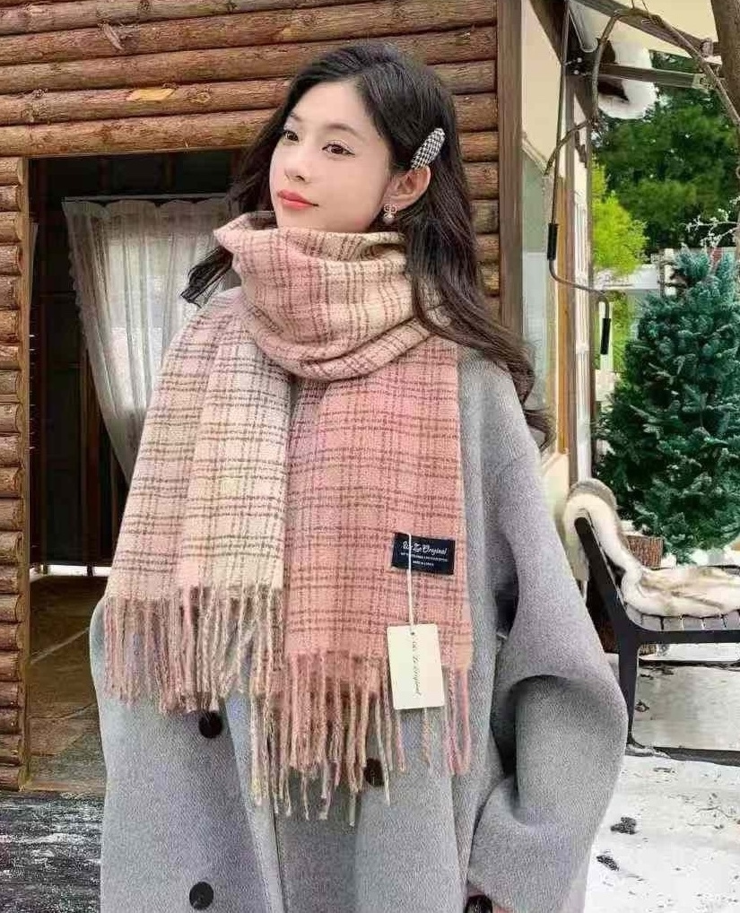 格紋漸層流蘇圍巾