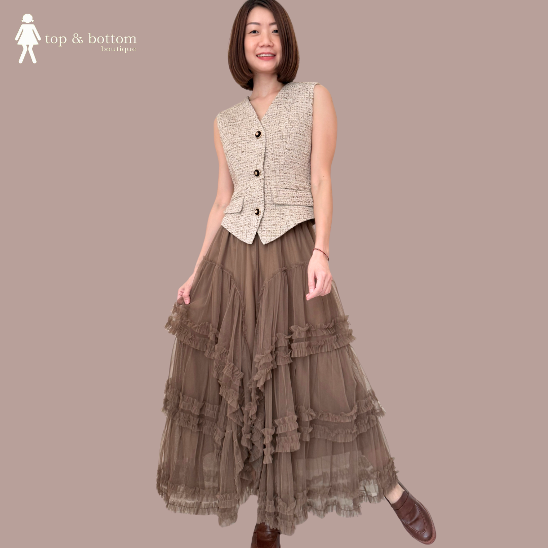 SLEEVELESS TWEED BUTTON VEST