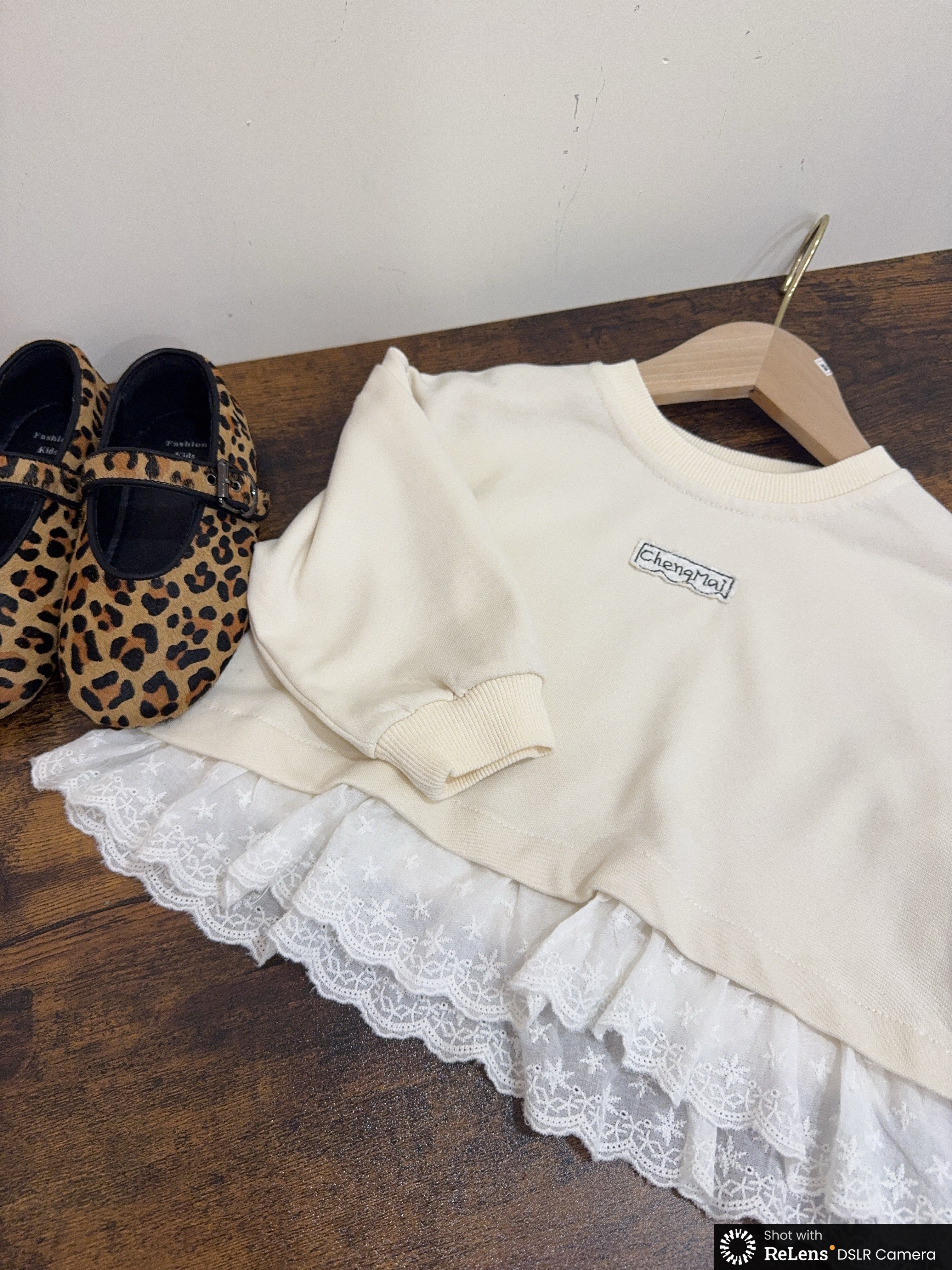 8119貼布接拼女孩上衣