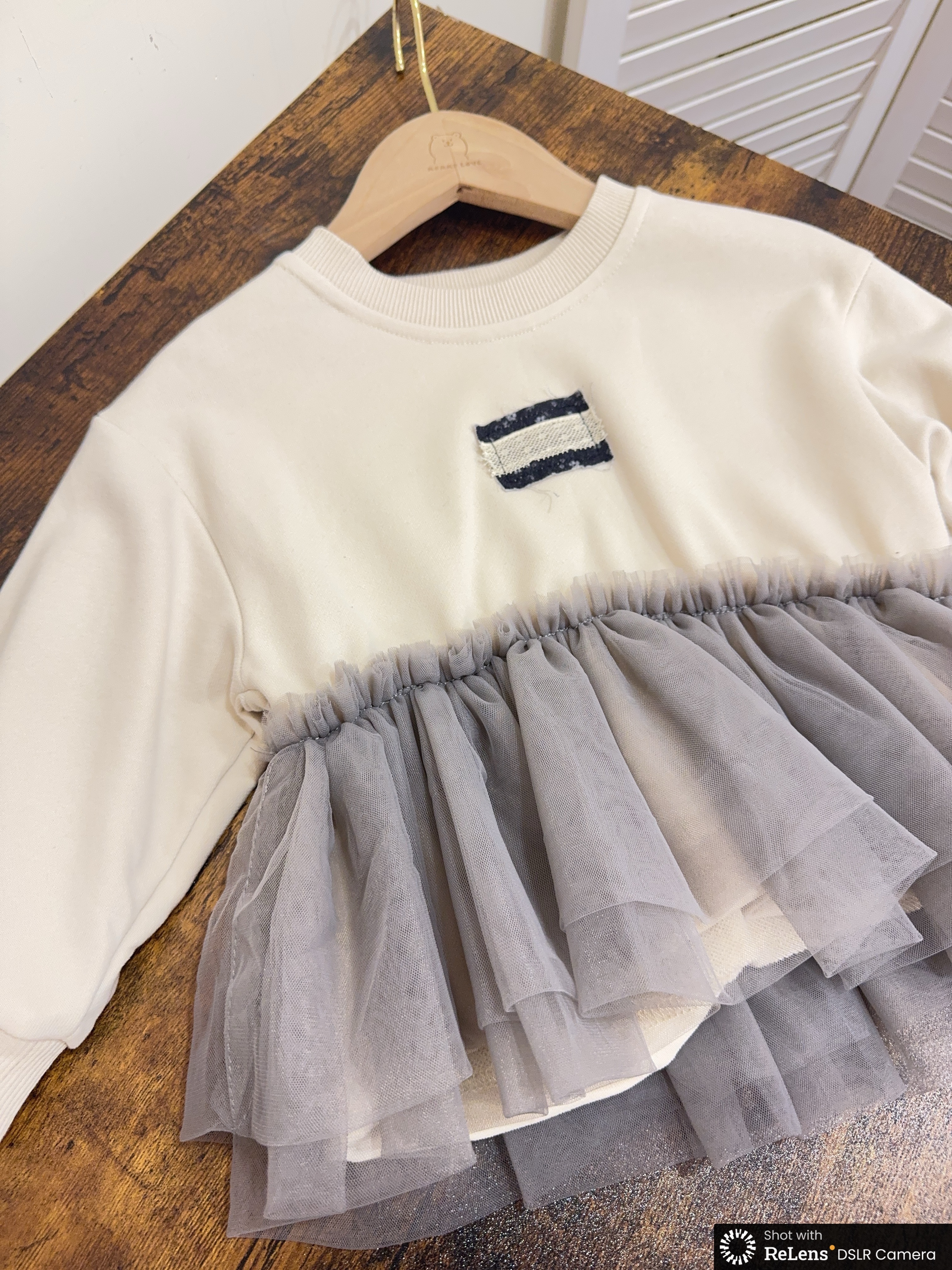 8166日系貼布接紗上衣