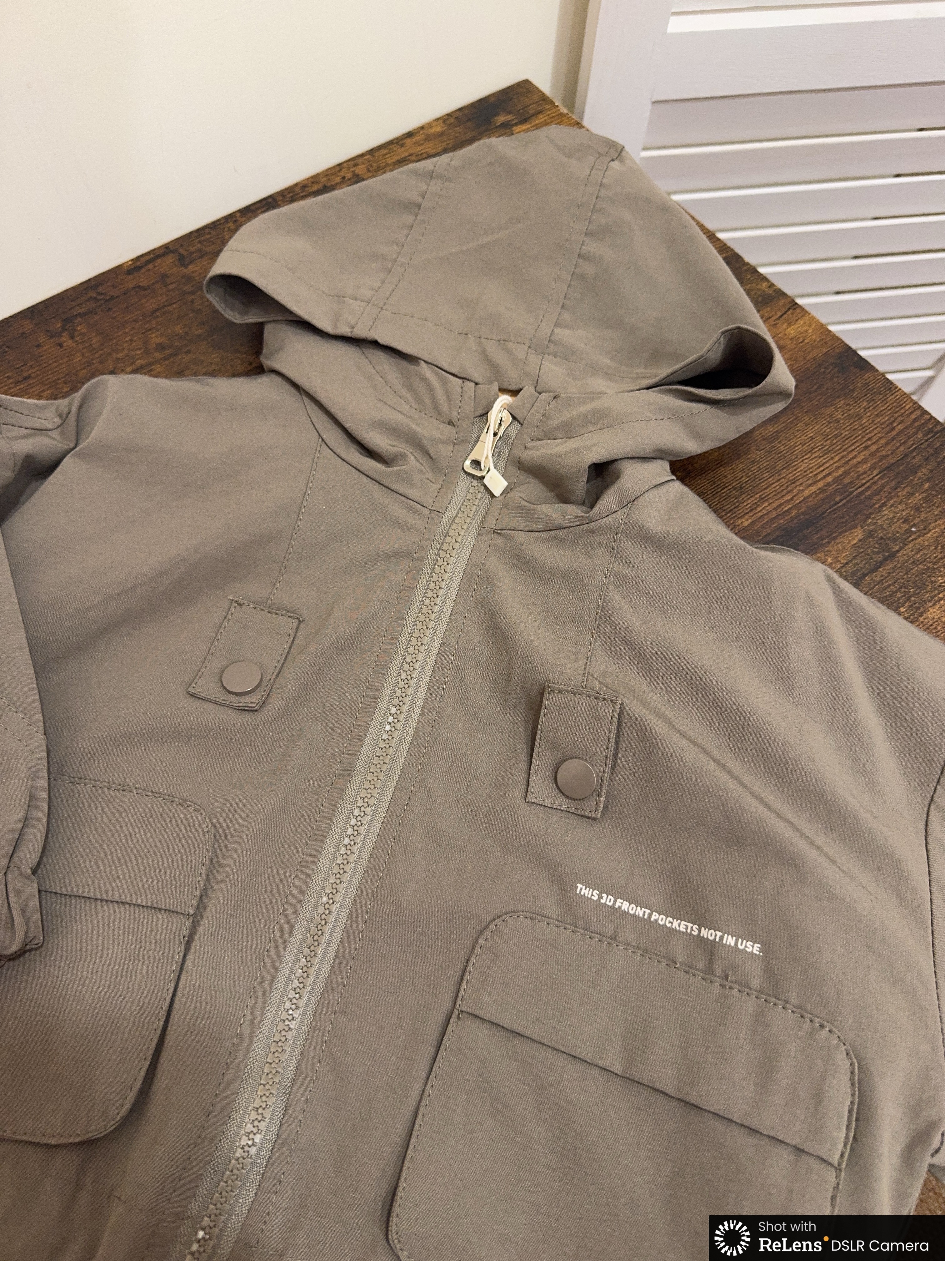 NH6378口袋抽繩連帽防風外套