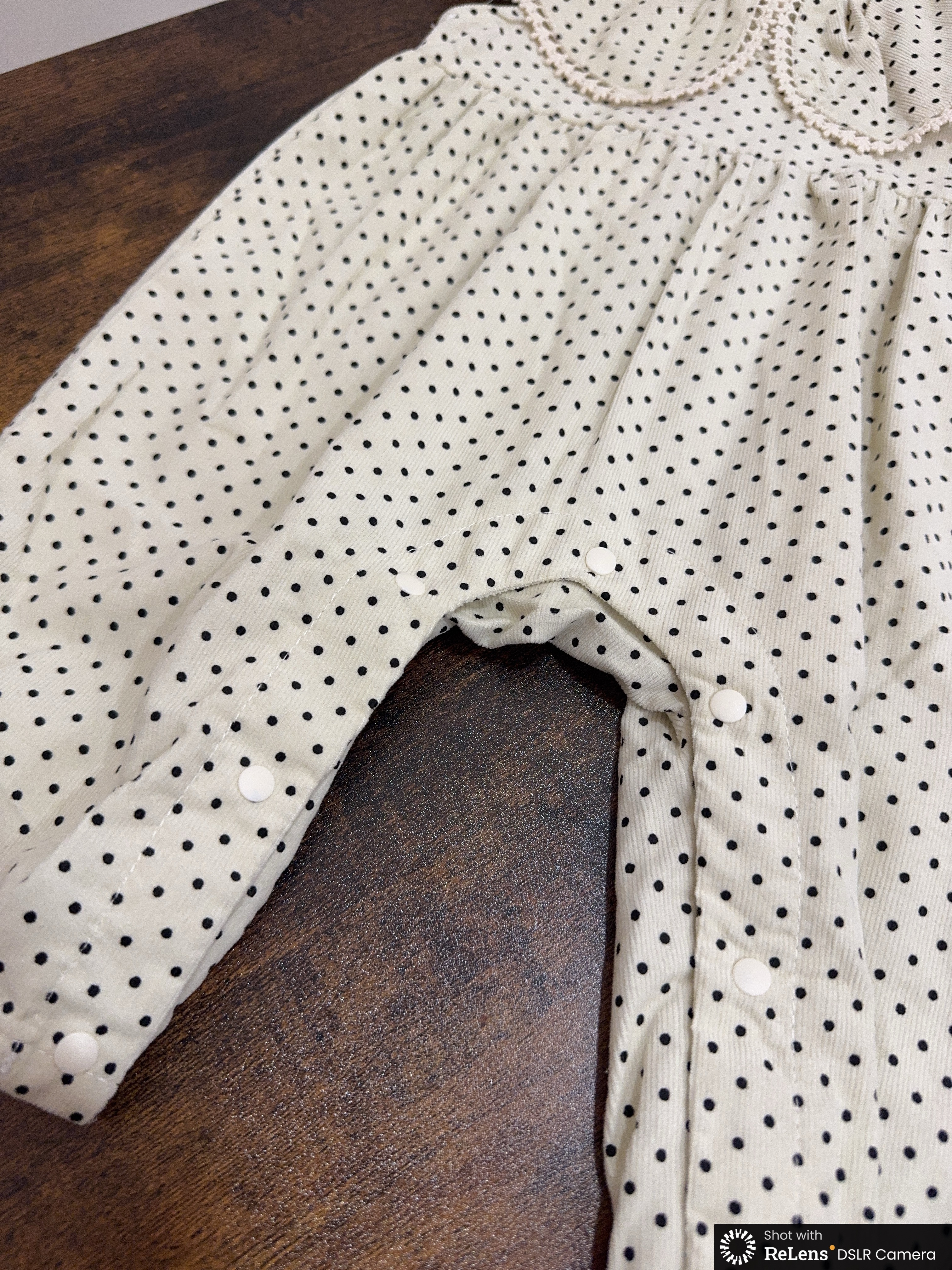 H3011點點大翻領連身褲