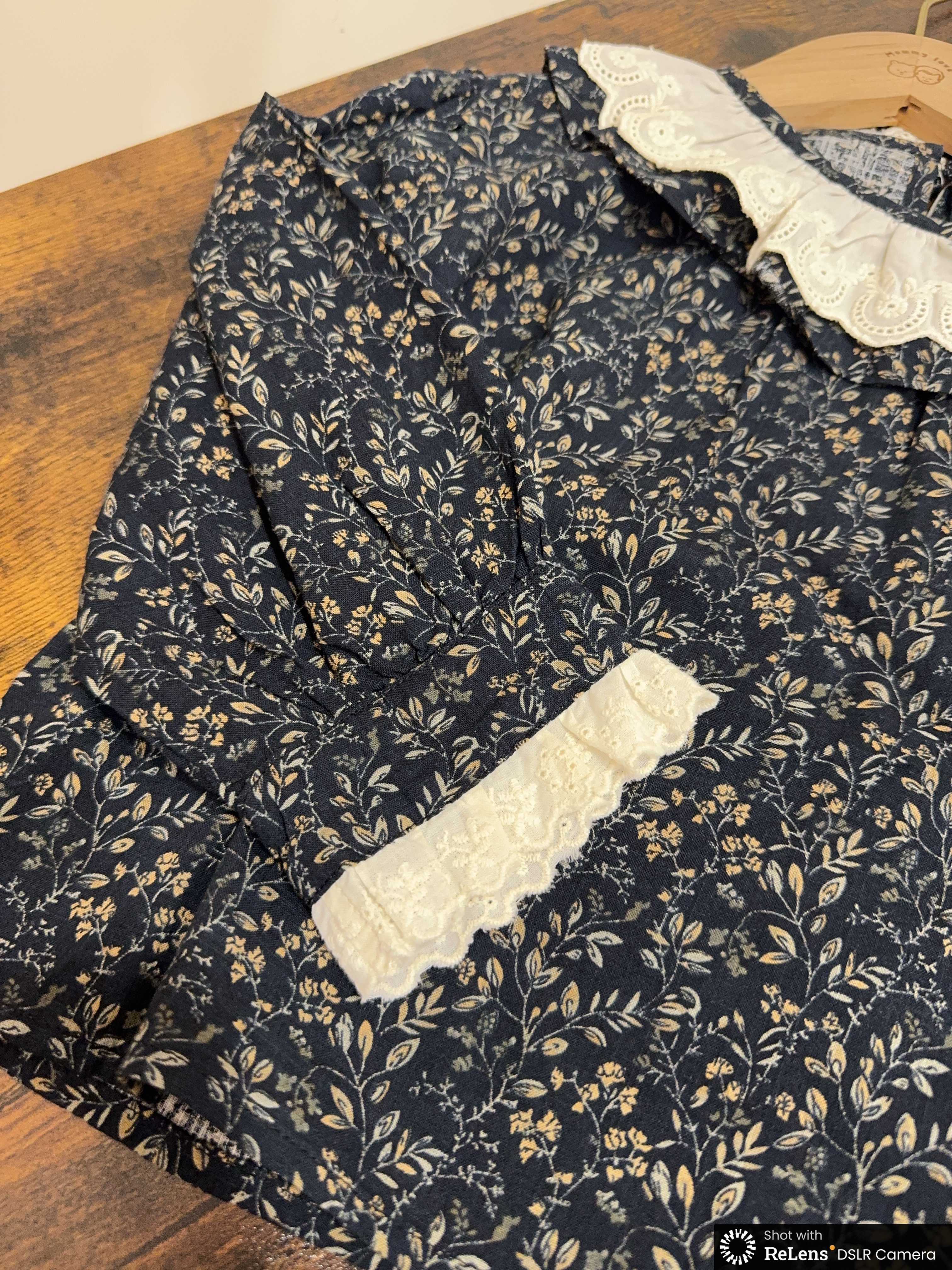 JY567日系女孩花卉翻領上衣