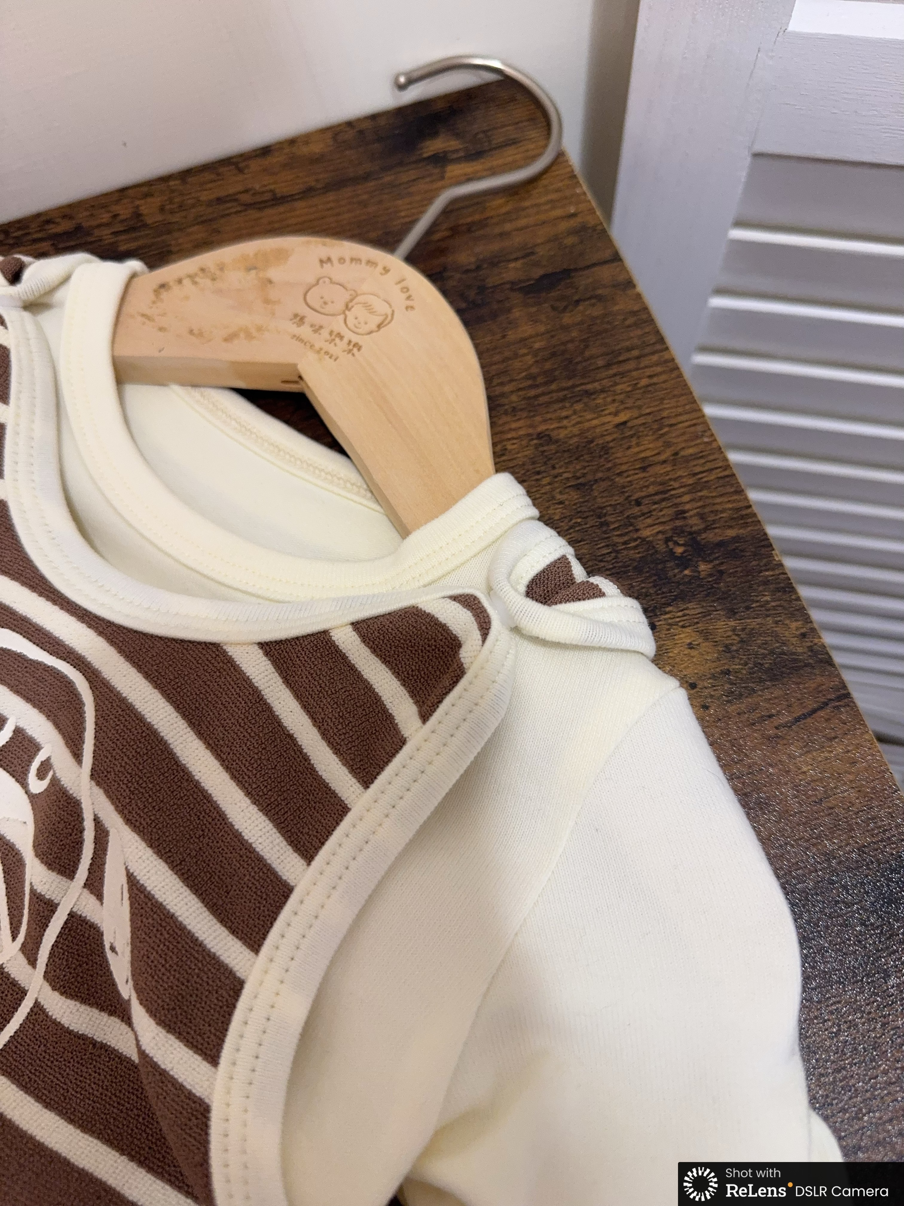 a7003條紋狗狗連身上衣＋帽子