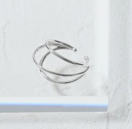 【me.luxe】SV簡約三線耳骨夾-白K色