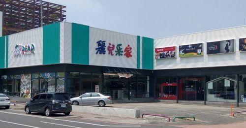 麗兒采家 台南旗艦店 Rearhouse 門市照片