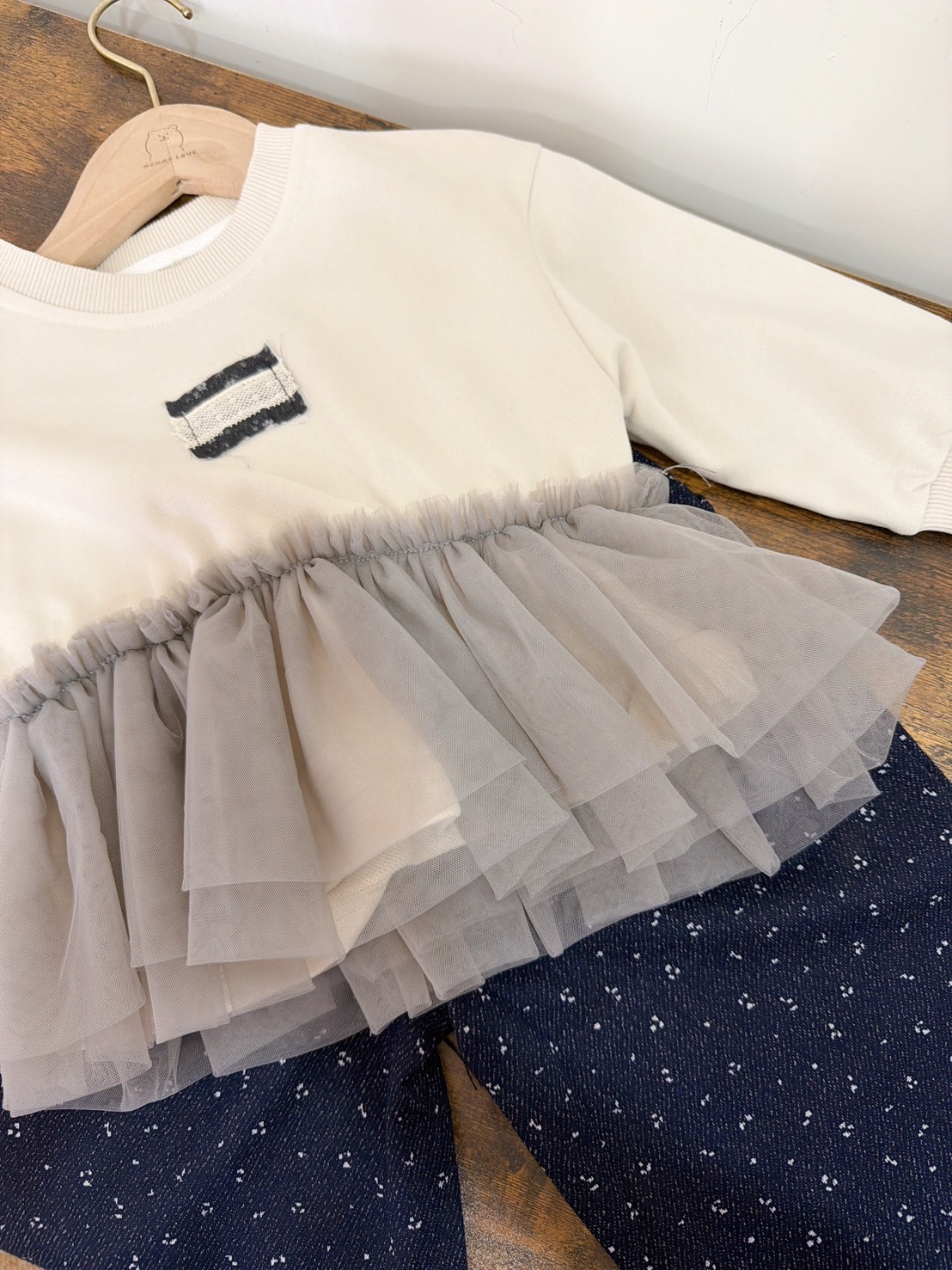 8166日系貼布接紗上衣