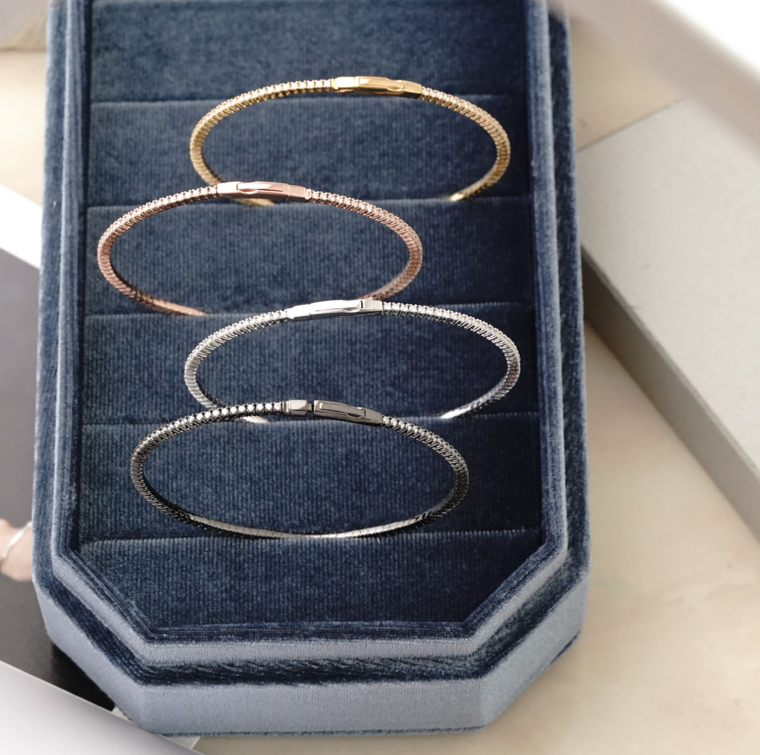 svb124 1.5m 7A石 記憶鋼 手扼