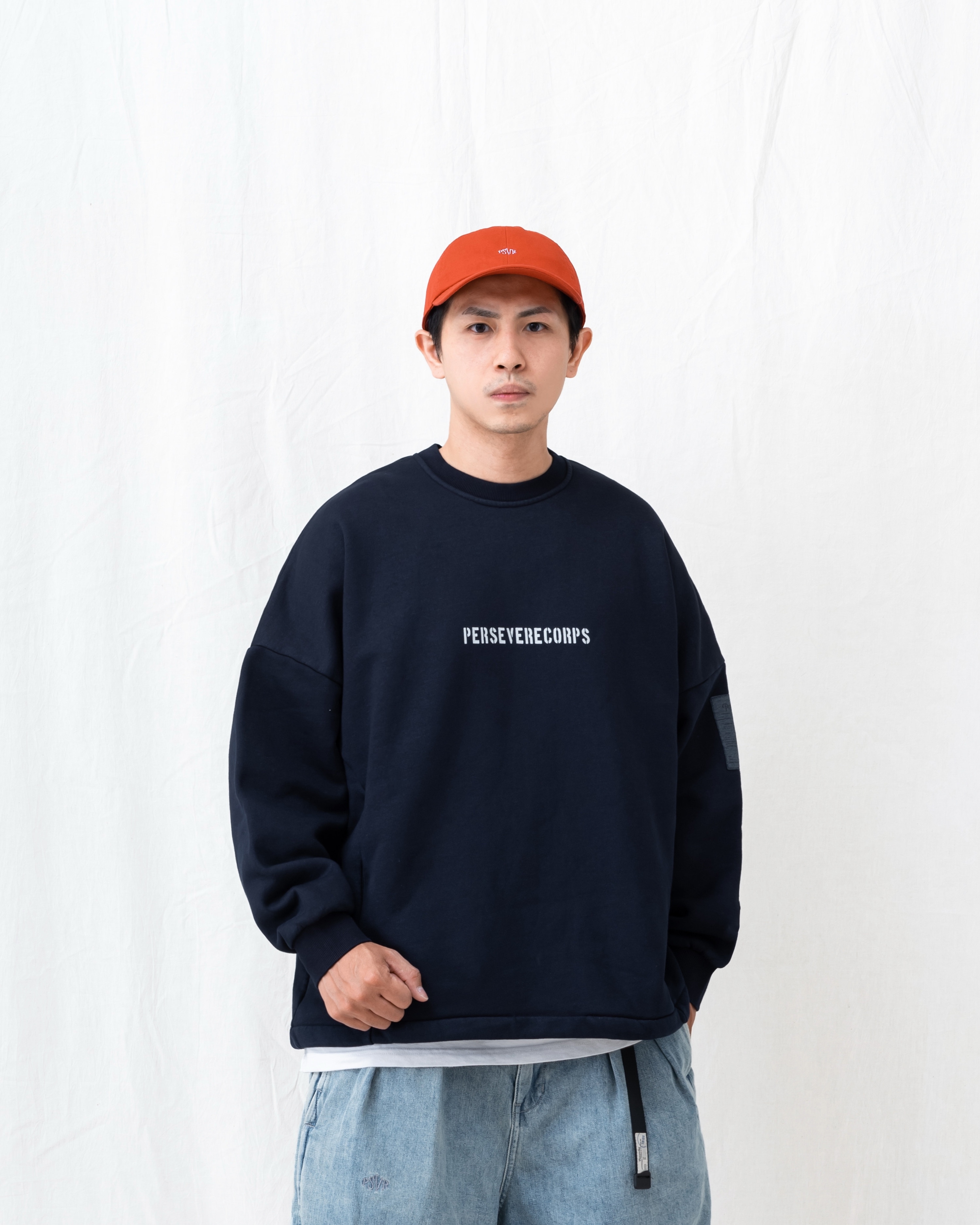 PERSEVERE CLASSIC BRUSHED WASHED SWEATSHIRT 秋冬必備定番款大學T恤 - 水洗黑藍