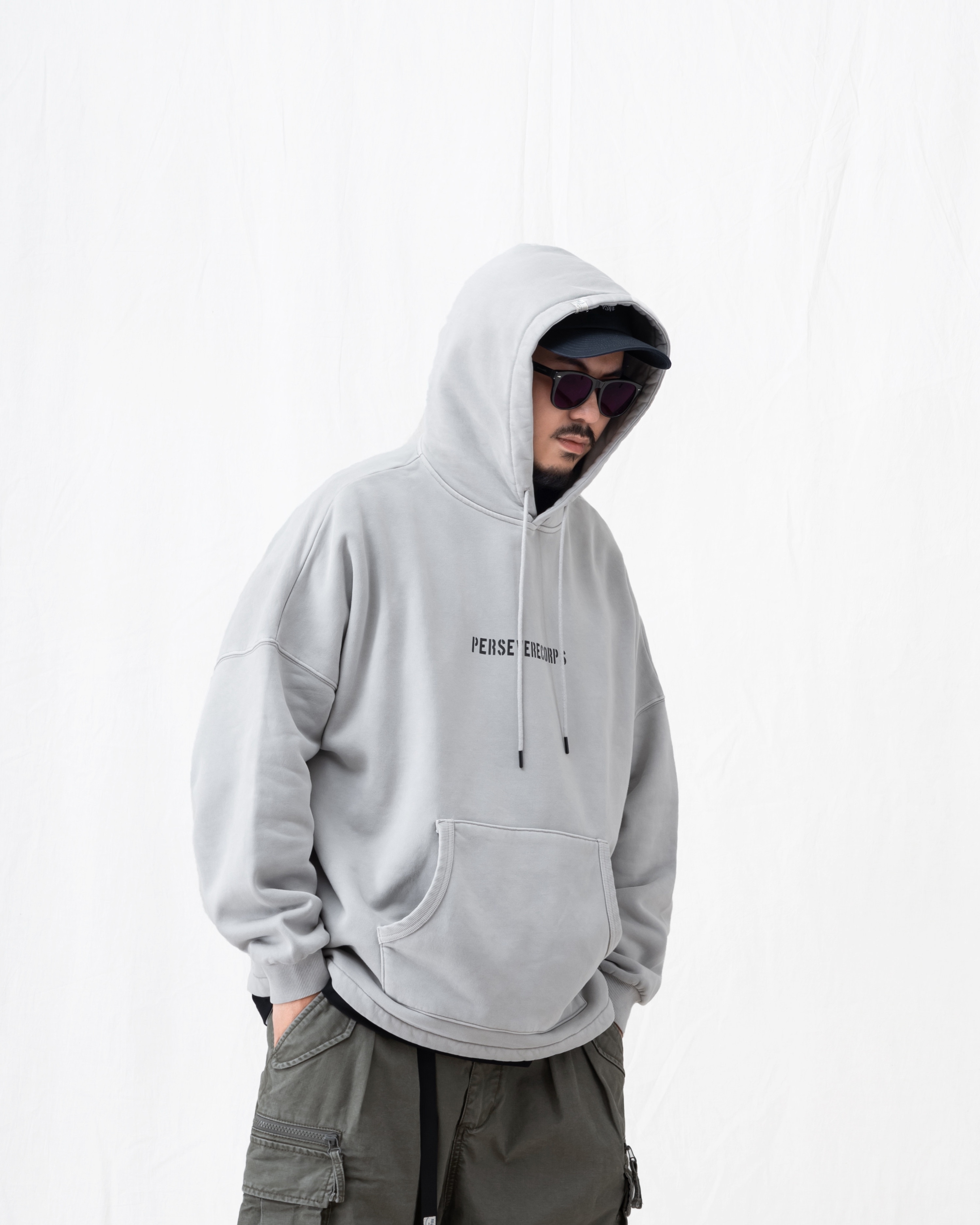 PERSEVERE CLASSIC BRUSHED WASHED HOODIE - 水洗灰白